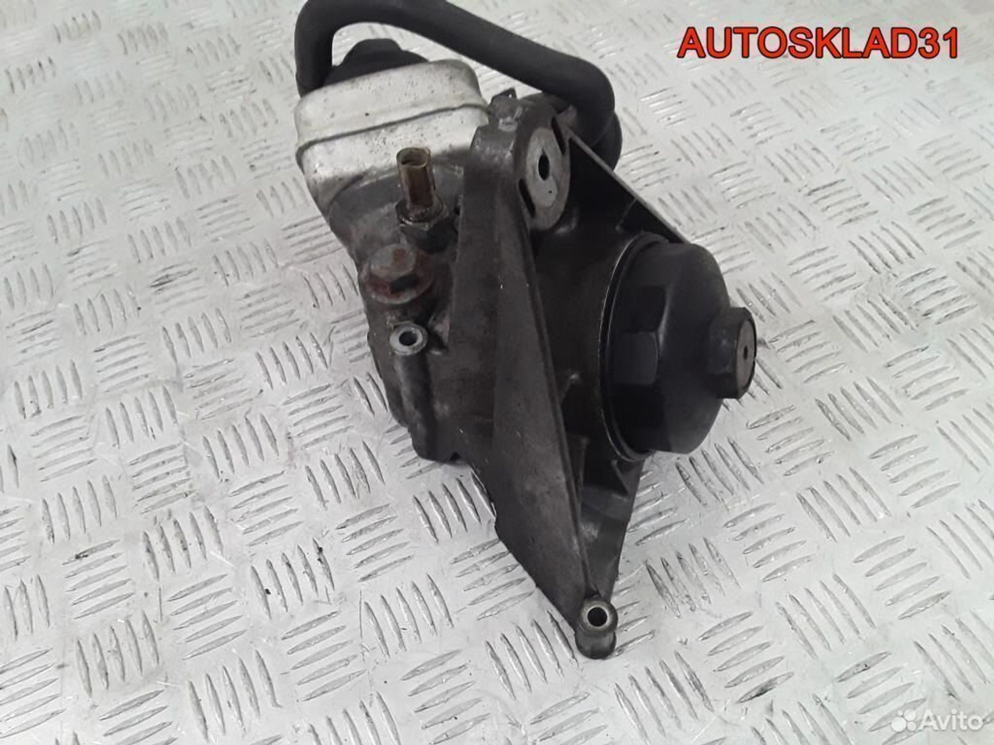 Корпус маслянного фильтра VW Passat B 2,3 AGZ VR 5, 4100 рублей, Дубовое