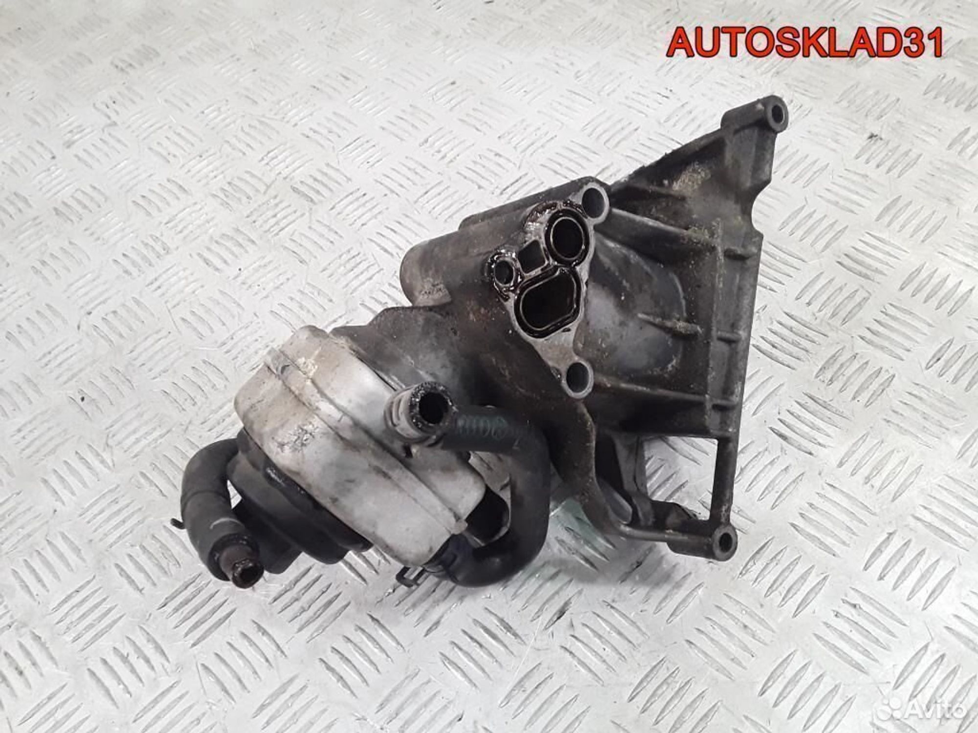 Корпус маслянного фильтра VW Passat B 2,3 AGZ VR 5, 4100 рублей, Дубовое