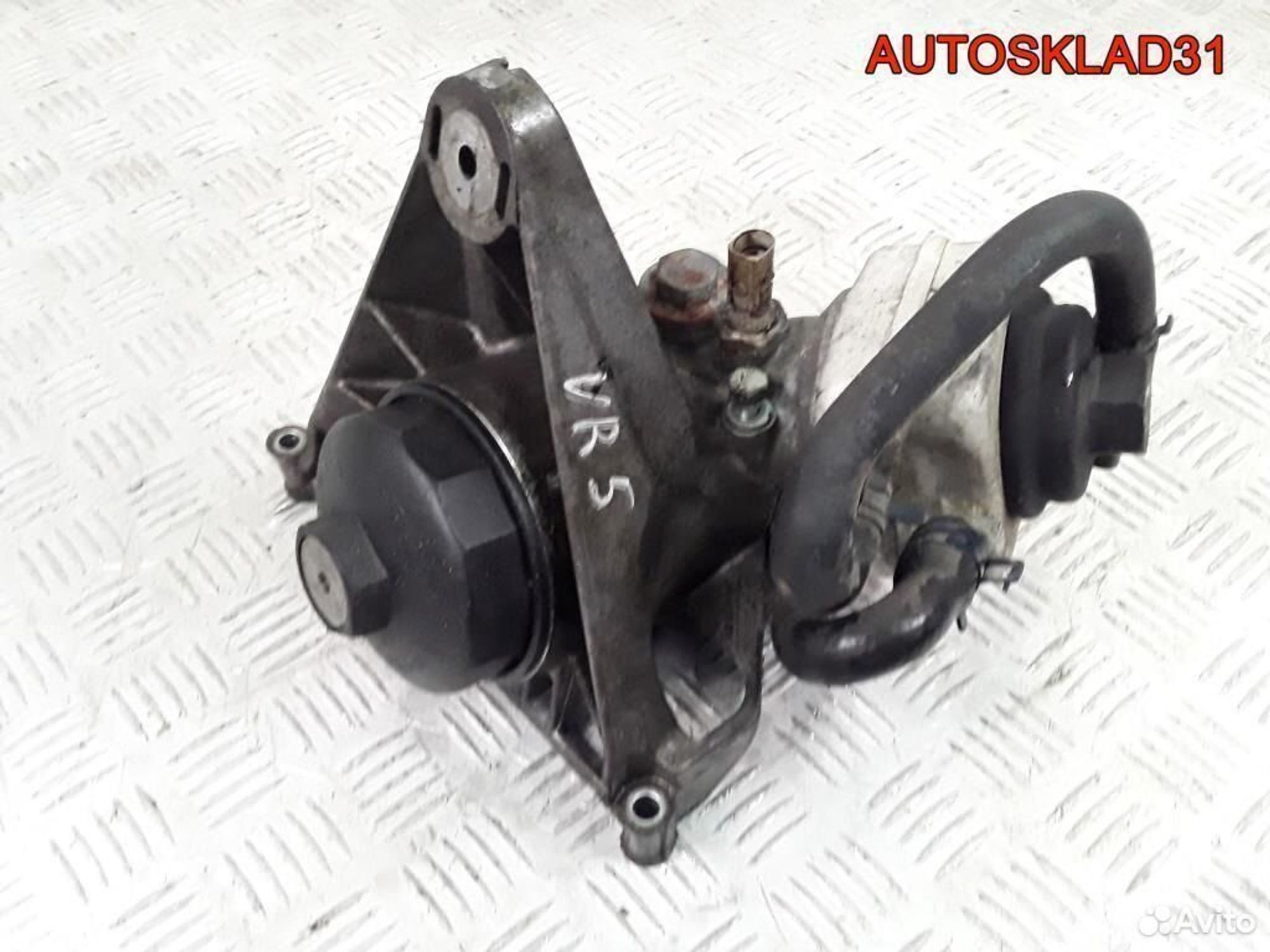 Корпус маслянного фильтра VW Passat B 2,3 AGZ VR 5, 4100 рублей, Дубовое