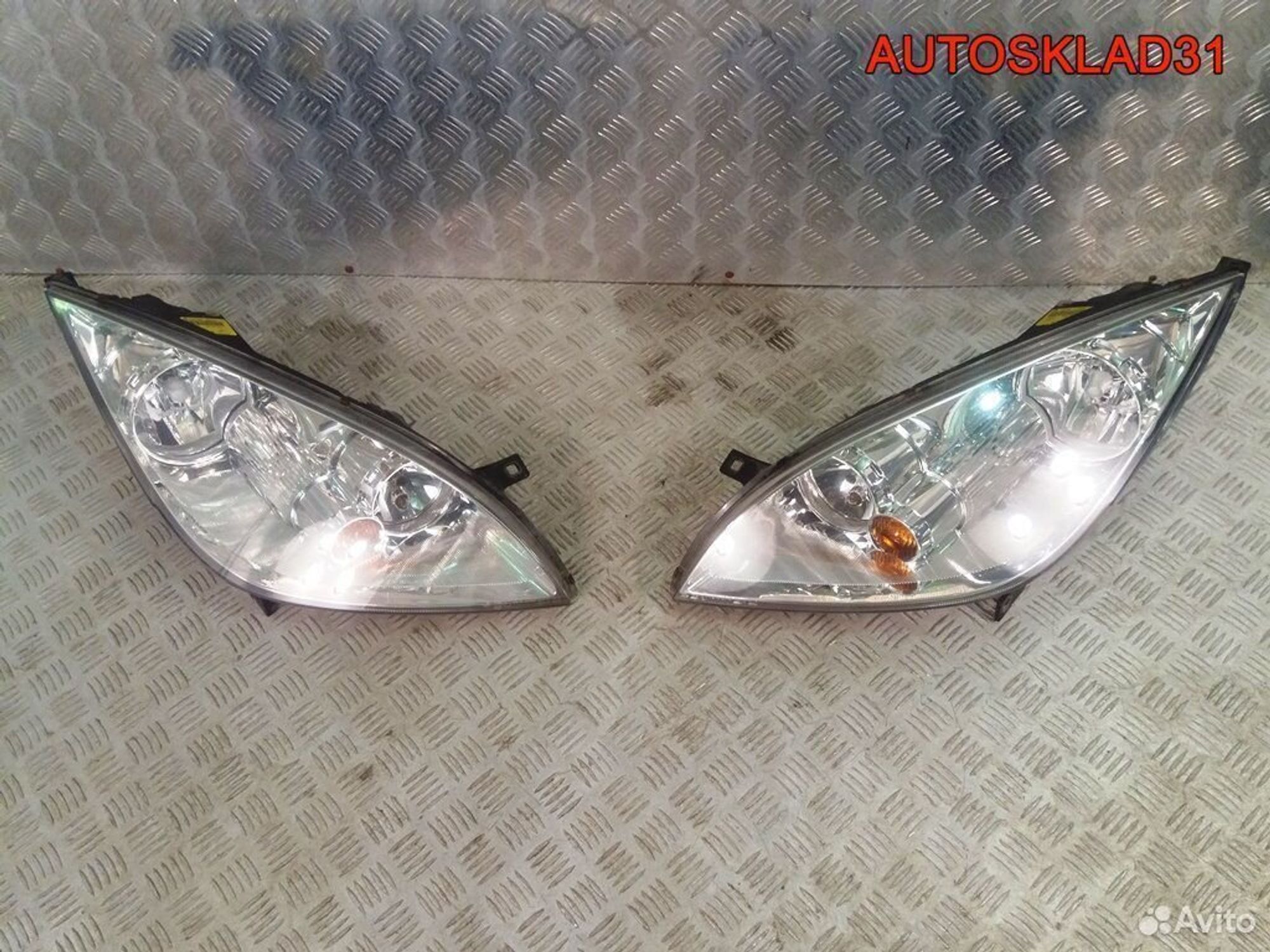 Фара левая правая Mitsubishi Colt Z3 8301A283, 5700 рублей, Дубовое