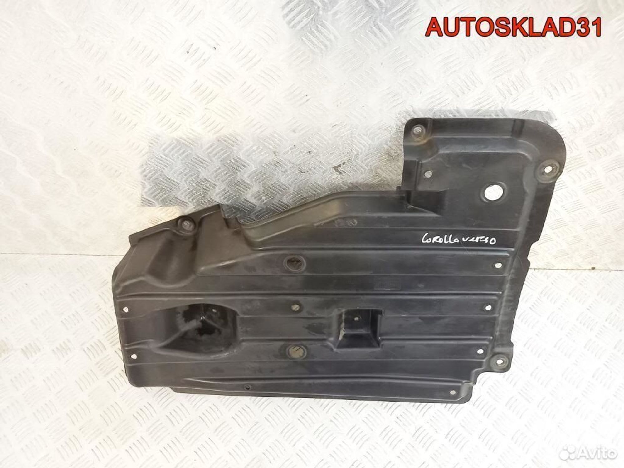 Пыльник кузова Toyota CorollaVerso 583980F010, 1200 рублей, Дубовое