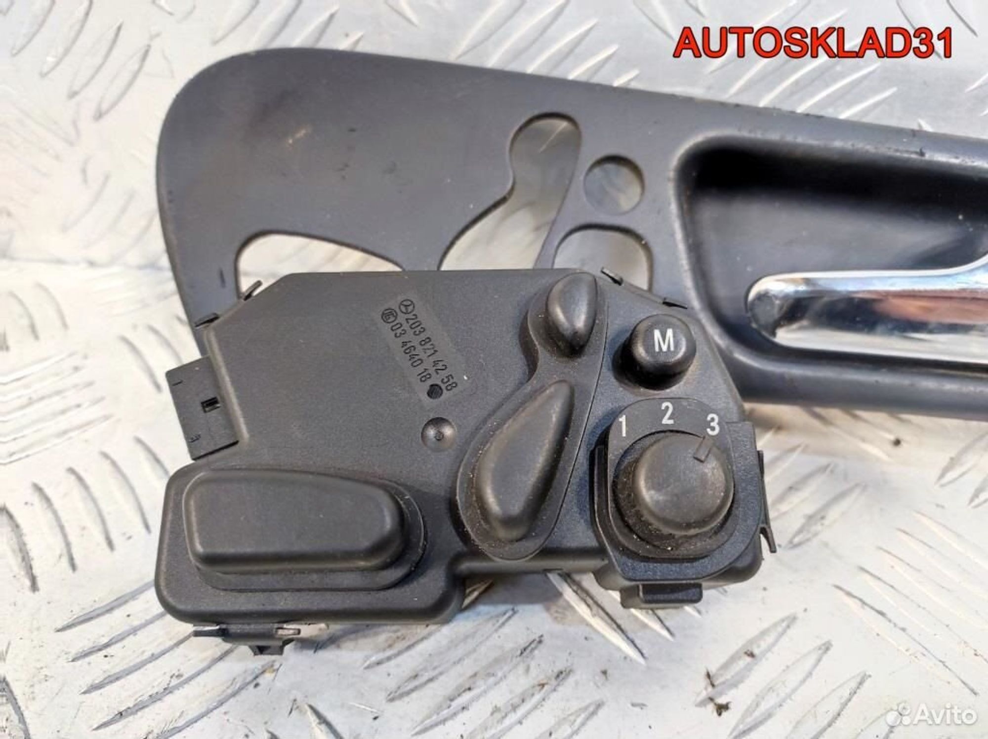 Блок управления сиденьем Mercedes W203 A2038214258, 4100 рублей, Дубовое