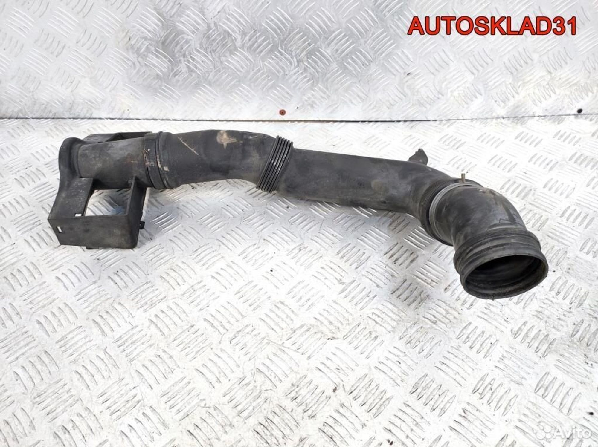 Патрубок воздушного фильтра VW Touran 1K0129618T, 1300 рублей, Дубовое