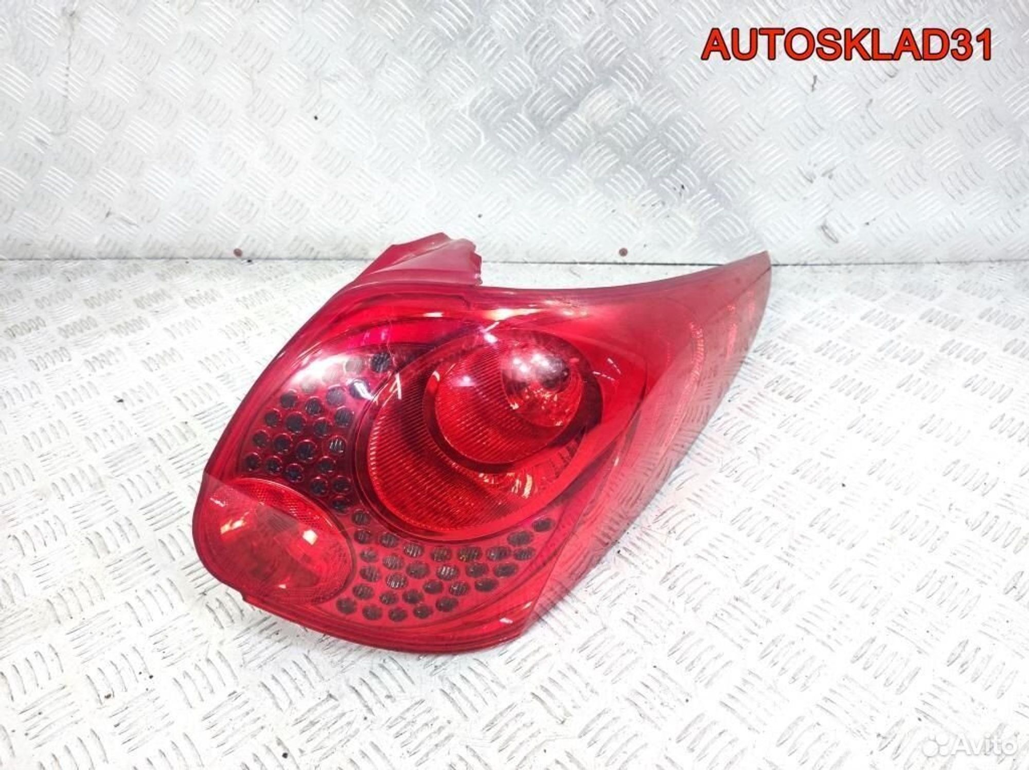 Фонарь задний правый Peugeot 207 6351CT Универсал, 3200 рублей, Дубовое