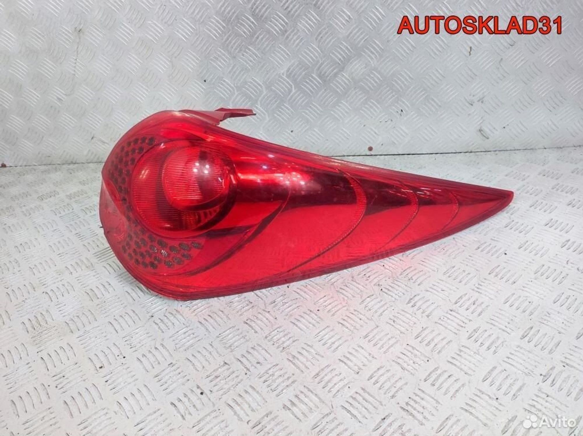 Фонарь задний правый Peugeot 207 6351CT Универсал, 3200 рублей, Дубовое