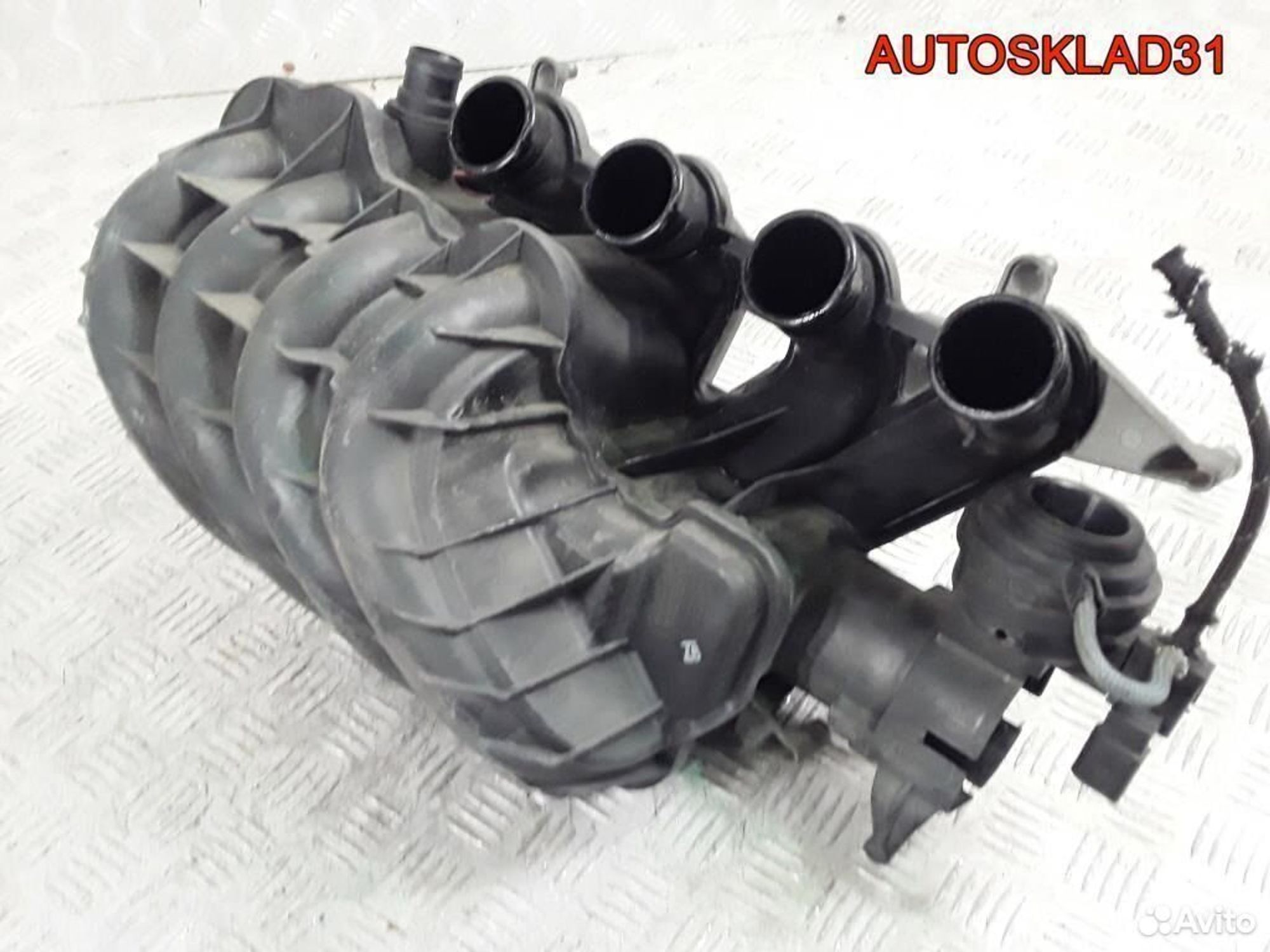 Коллектор впускной VW Passat B6 2.0 BLR 06F133210K, 4100 рублей, Дубовое