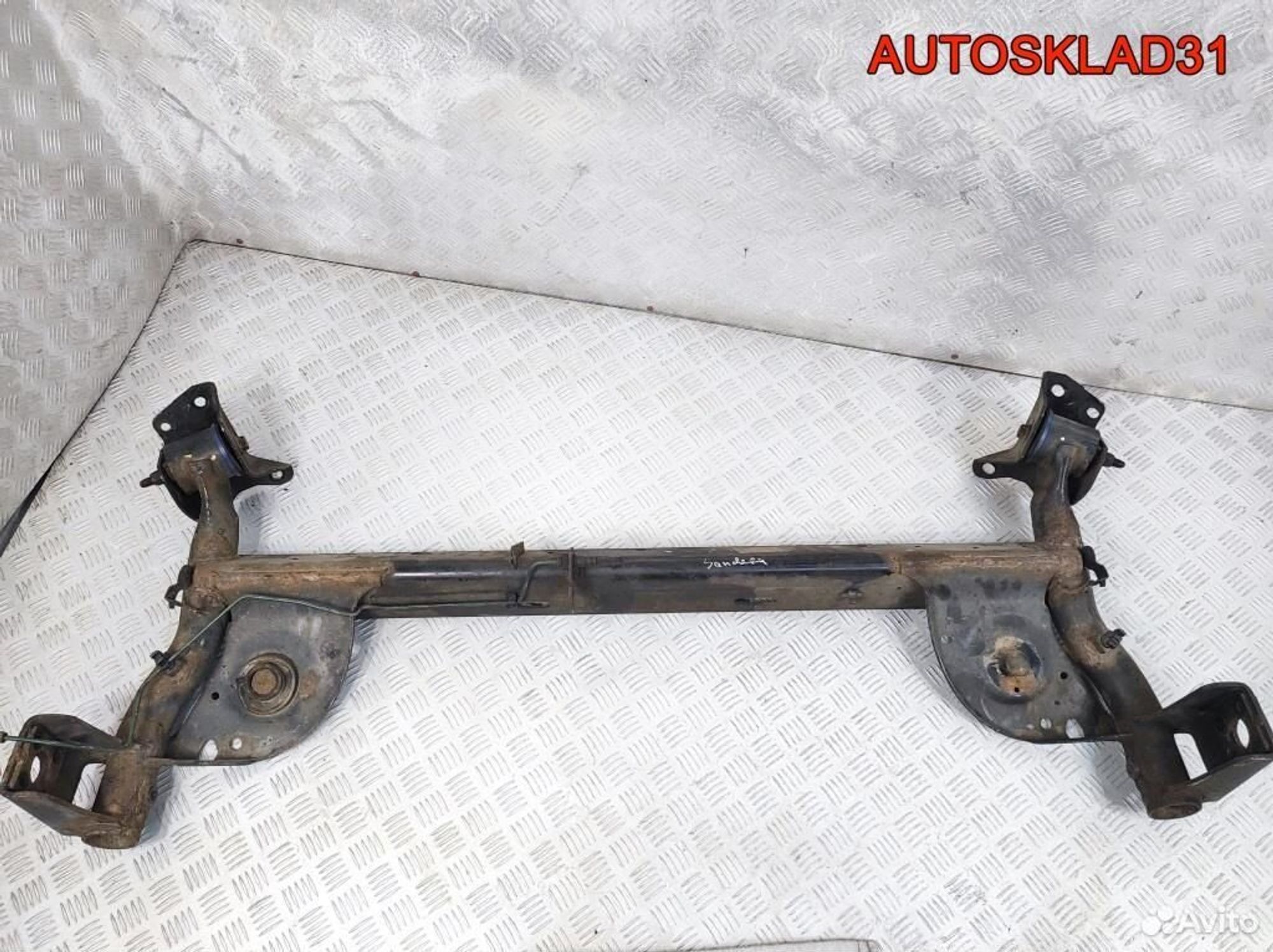 Балка задняя голая Renault Sandero 555019768R, 8100 рублей, Дубовое