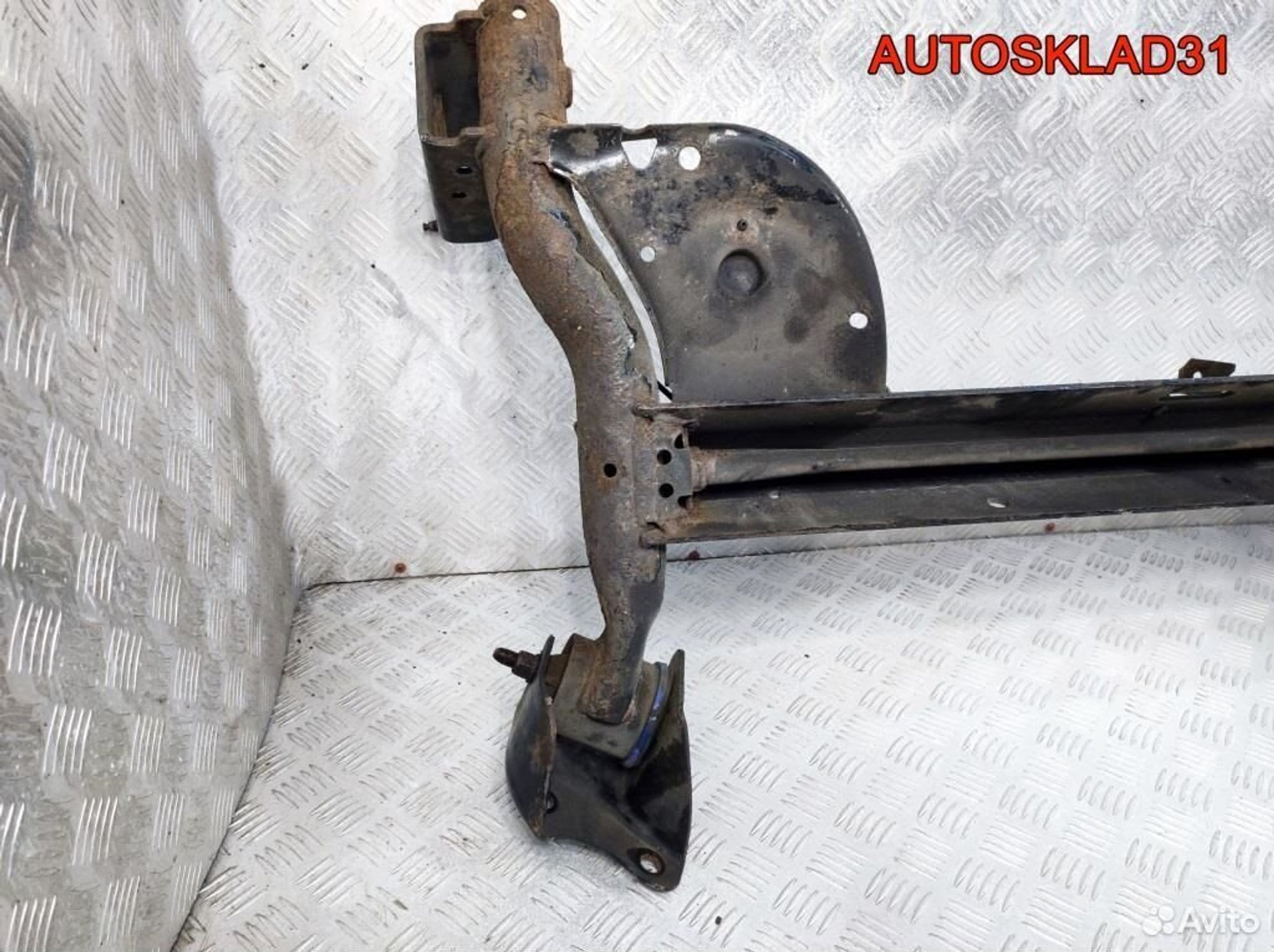 Балка задняя голая Renault Sandero 555019768R, 8100 рублей, Дубовое