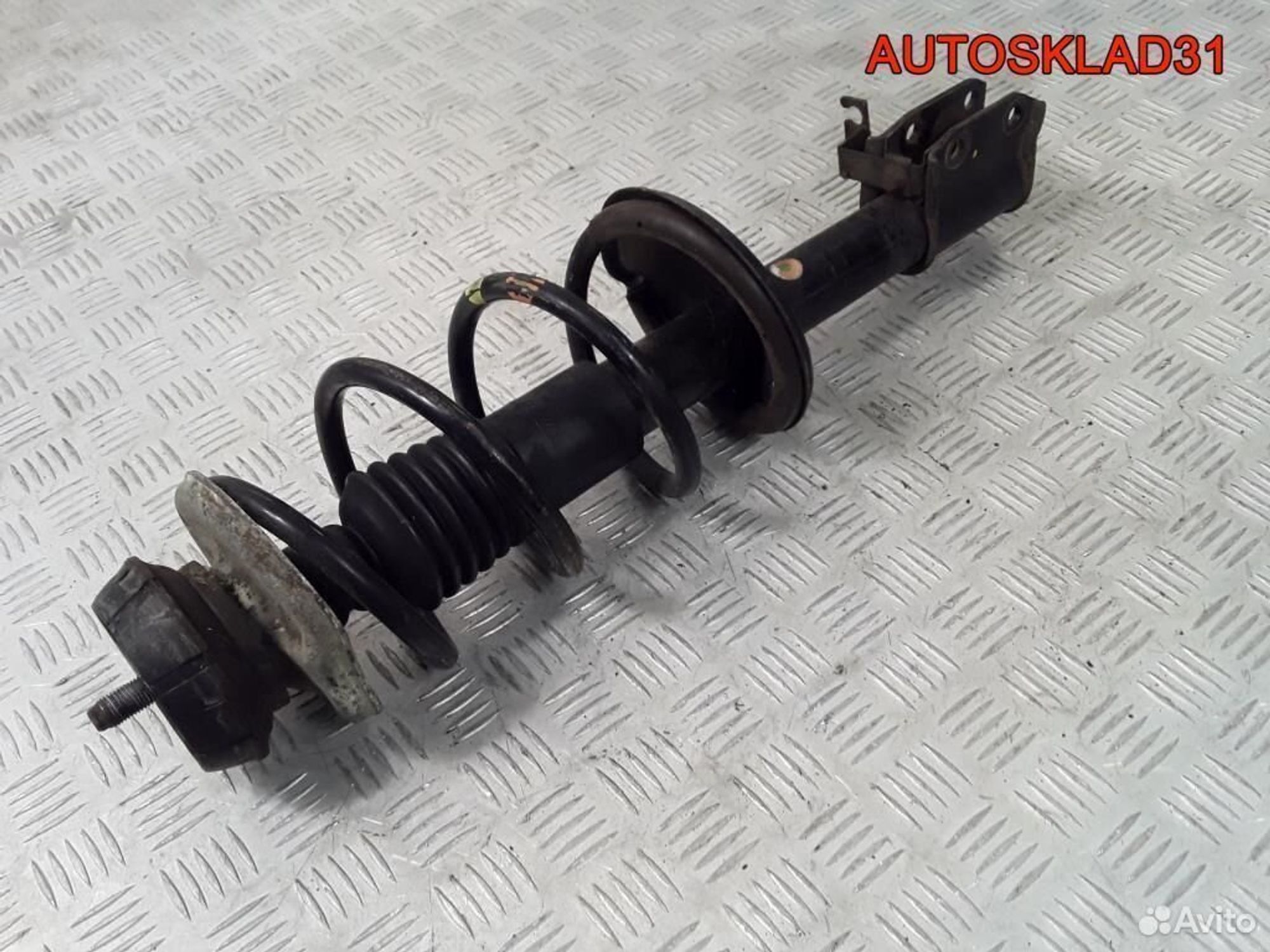 Амортизатор передний Renault Logan 8200748984, 3200 рублей, Дубовое