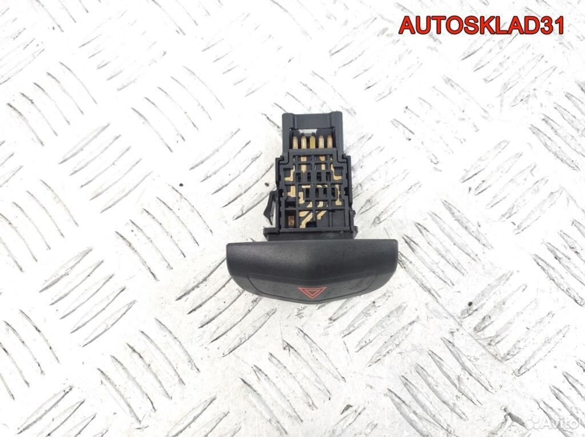 Кнопка аварийной сигнализации Nissan Primera P12E, 600 рублей, Дубовое