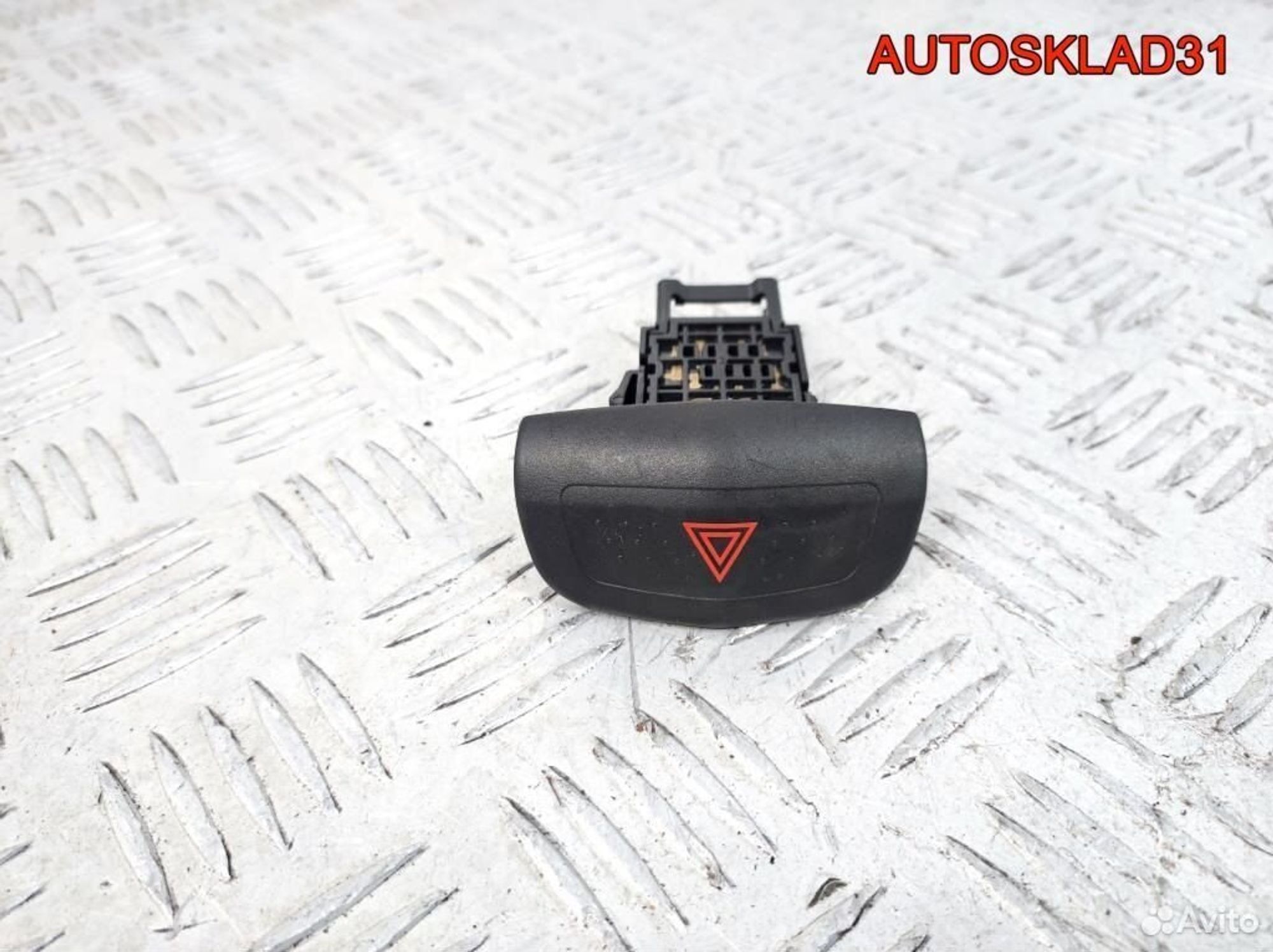 Кнопка аварийной сигнализации Nissan Primera P12E, 600 рублей, Дубовое