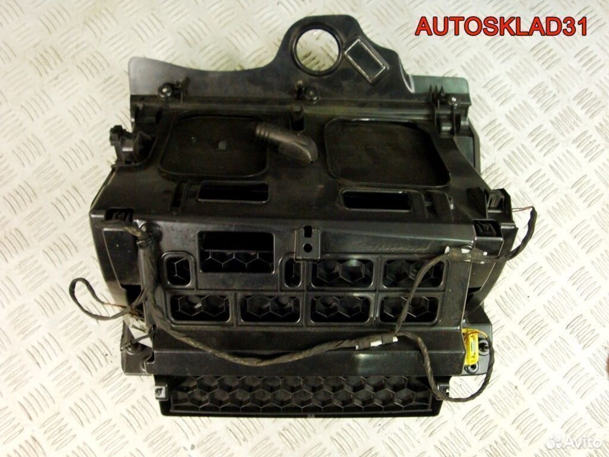 Бардачок Volkswagen Passat B6 3C1857097AP, 2100 рублей, Дубовое