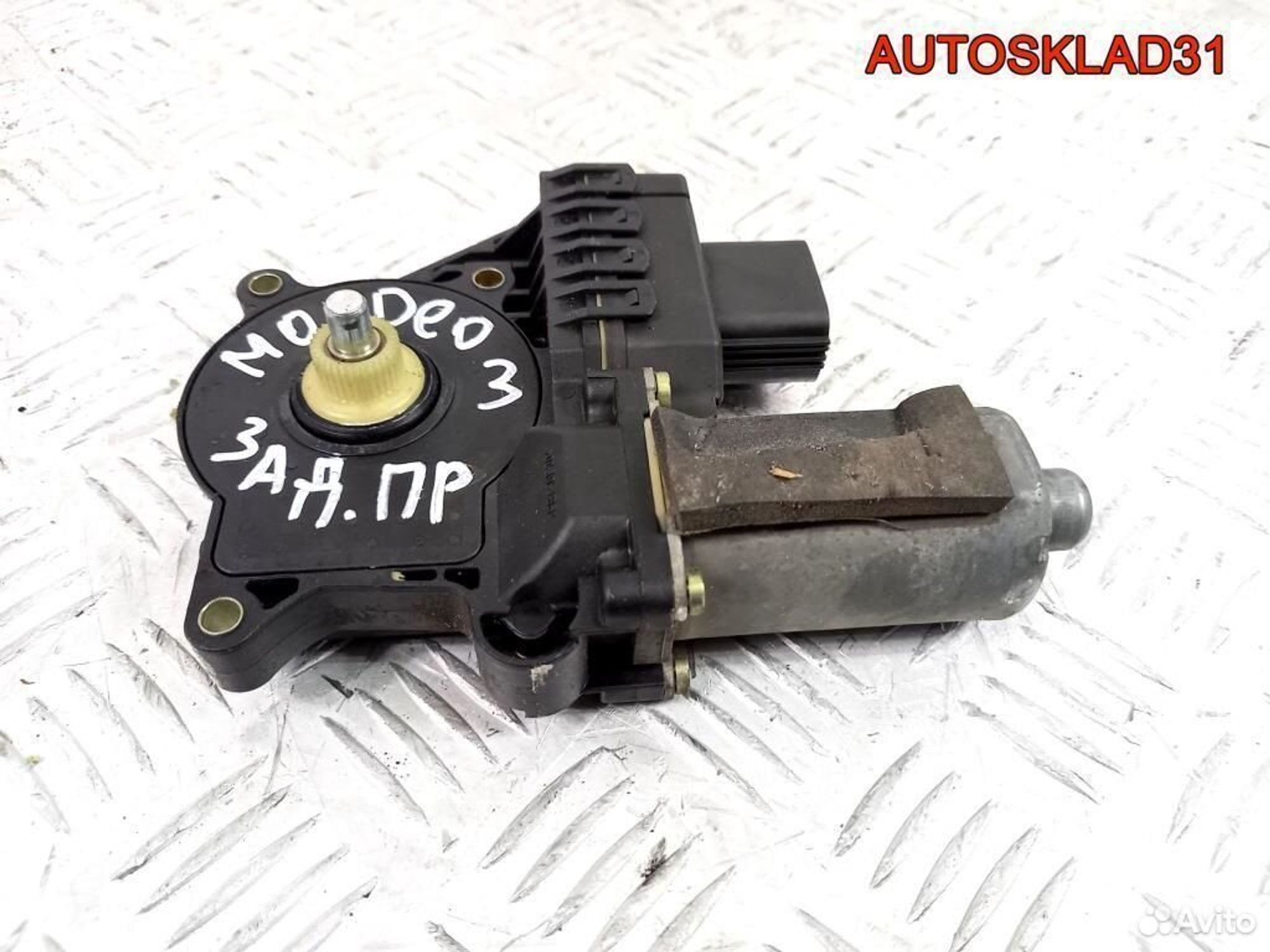 Моторчик стеклоподъемника Ford Mondeo 3 0130821772, 1200 рублей, Дубовое