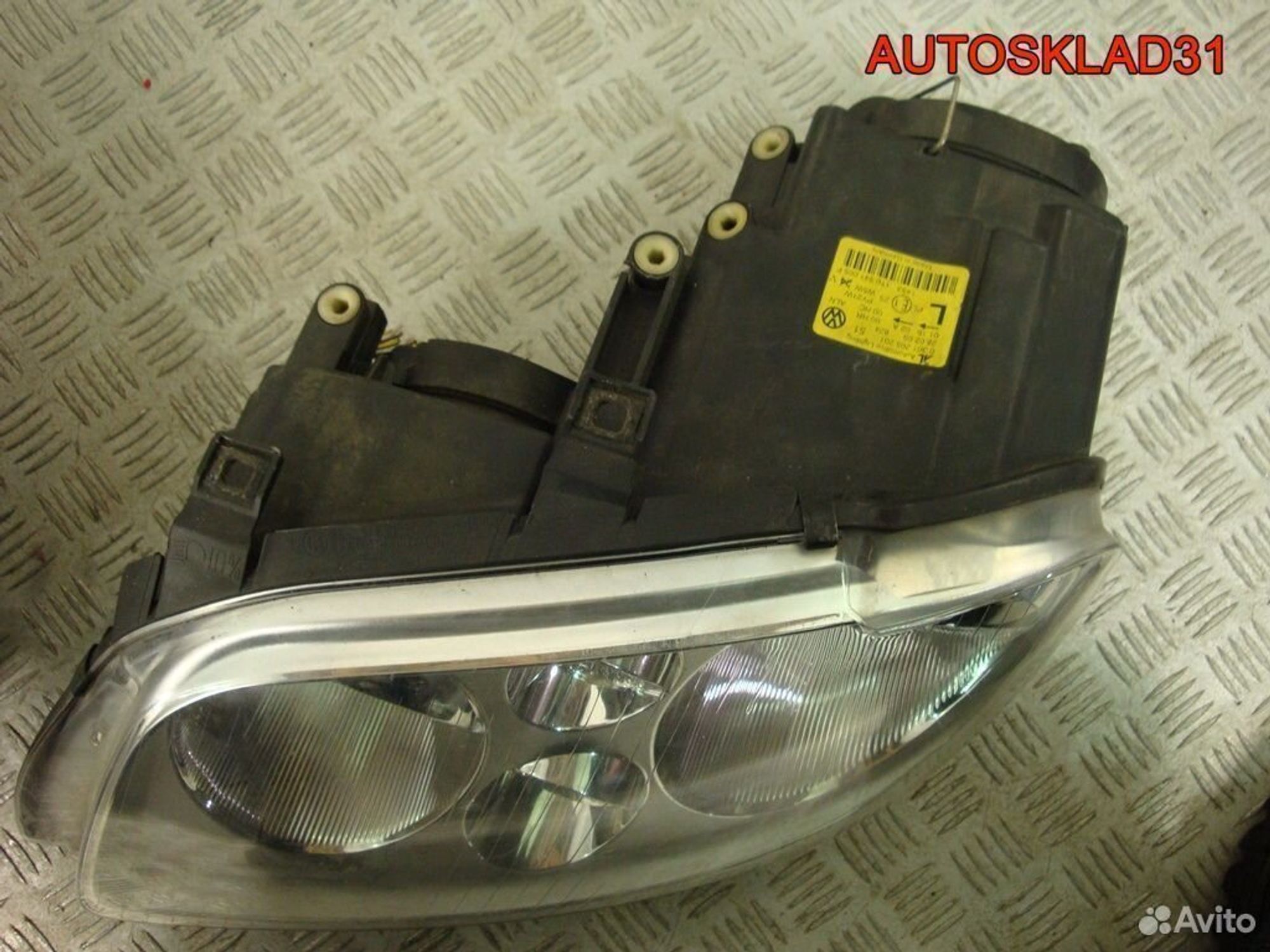 Фары Volkswagen Touran 1T0941005R, 6000 рублей, Дубовое
