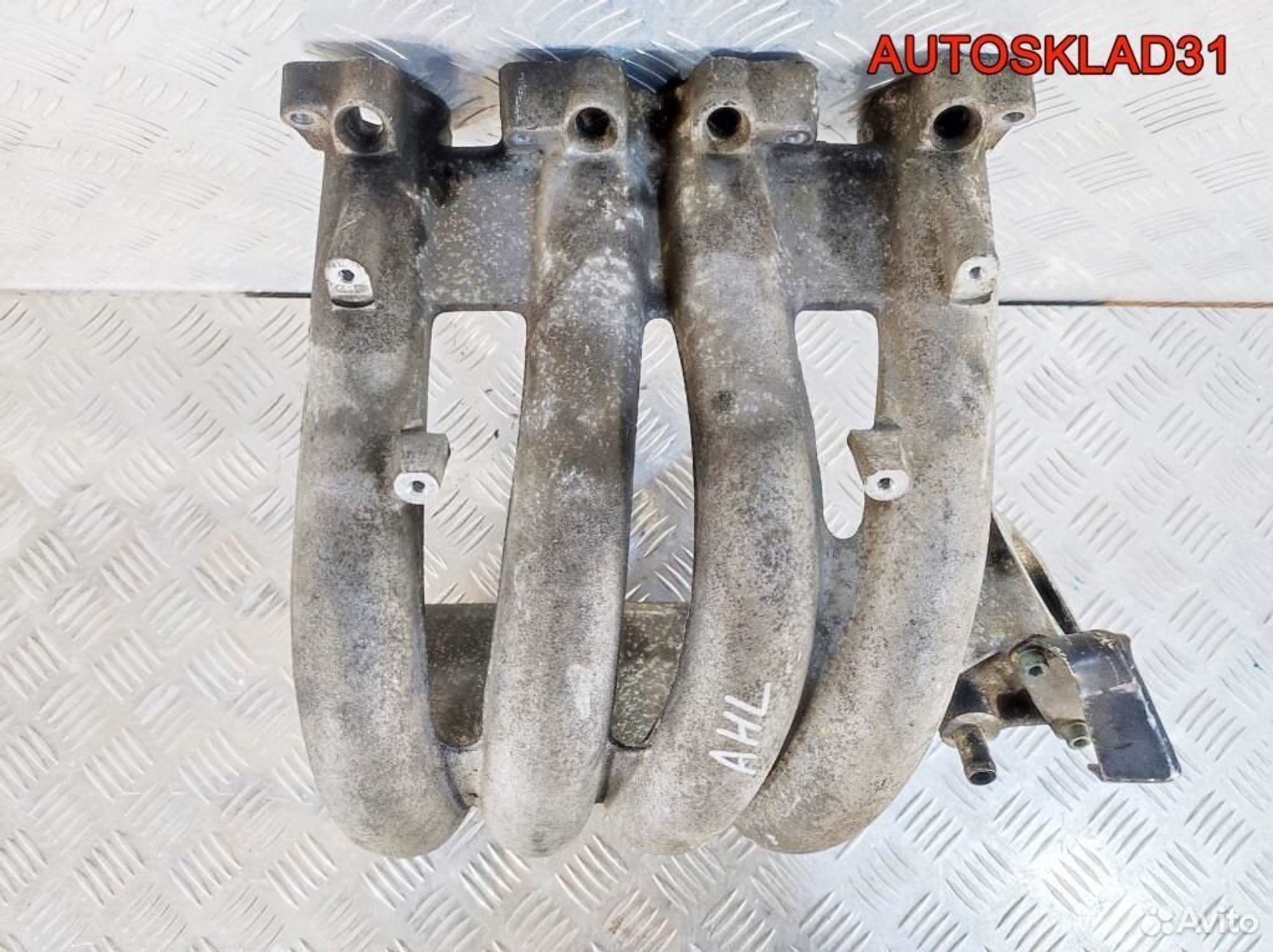 Коллектор впускной VW Passat B5 1.6 AHL 050133223D, 2100 рублей, Дубовое