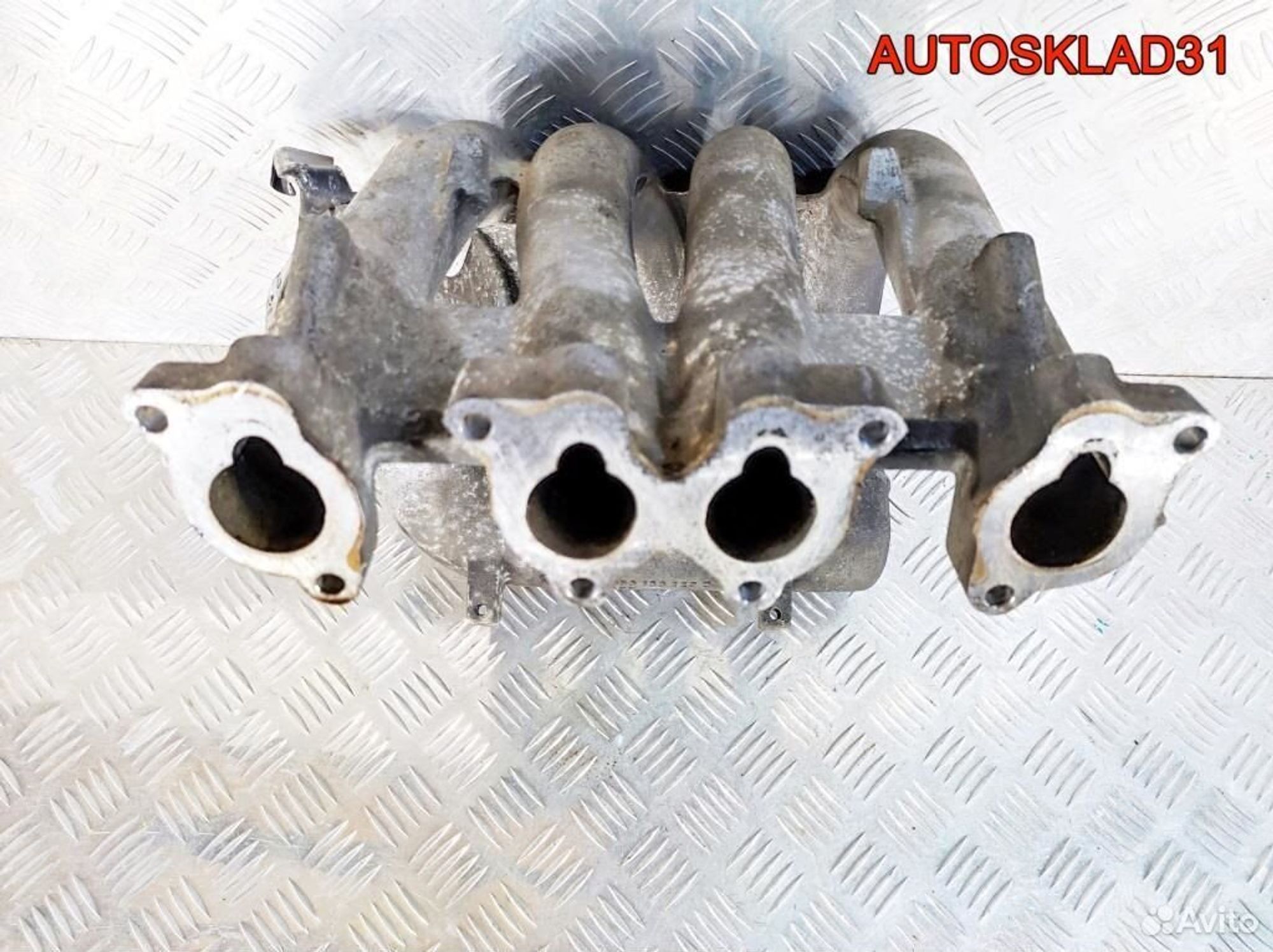 Коллектор впускной VW Passat B5 1.6 AHL 050133223D, 2100 рублей, Дубовое