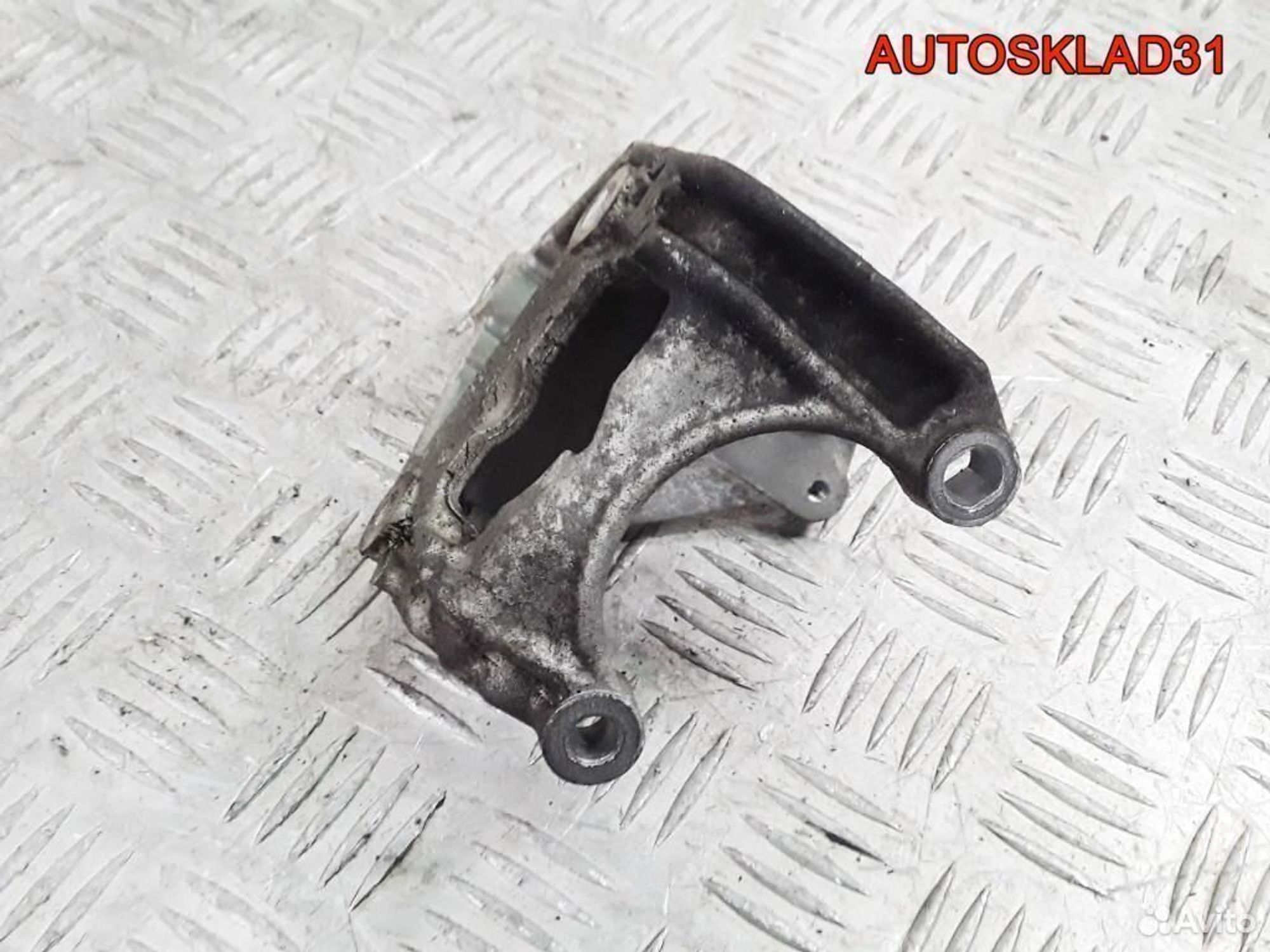 Кронштейн гидроусилителя Renault Logan 2, 1200 рублей, Дубовое