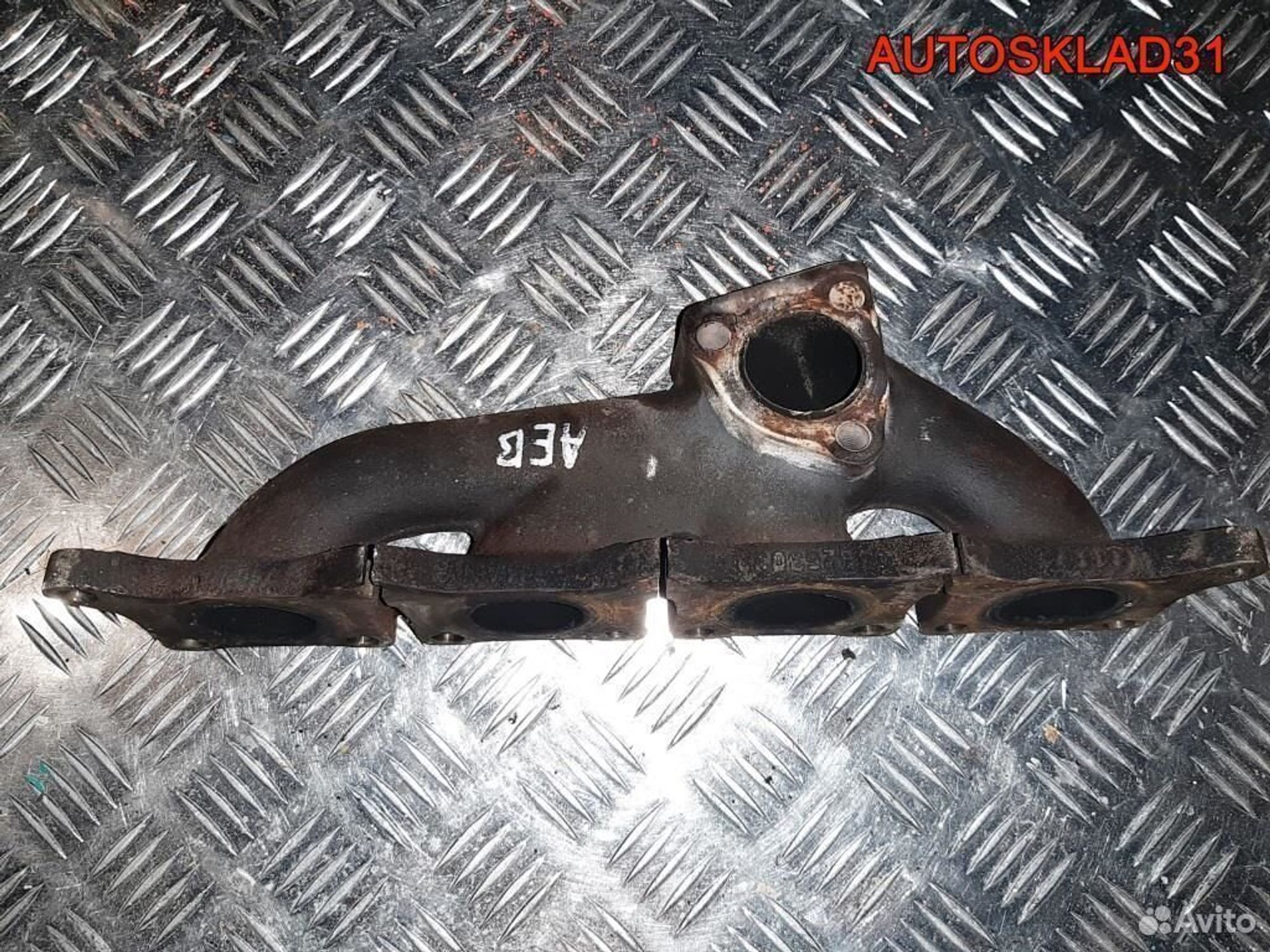 Коллектор выпускной VW Passat B5+ AEB 058253033E, 2700 рублей, Дубовое