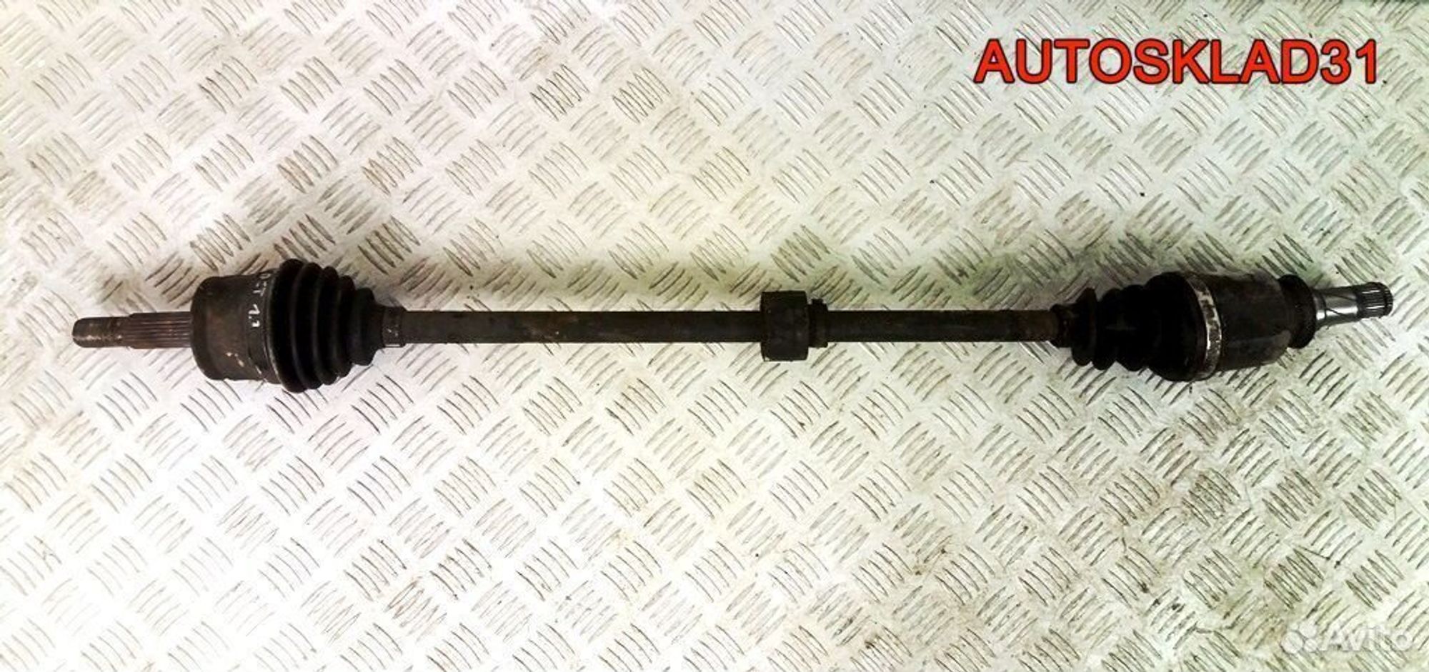 Привод передний правый Mitsubishi Colt Z3 MR582022, 2700 рублей, Дубовое