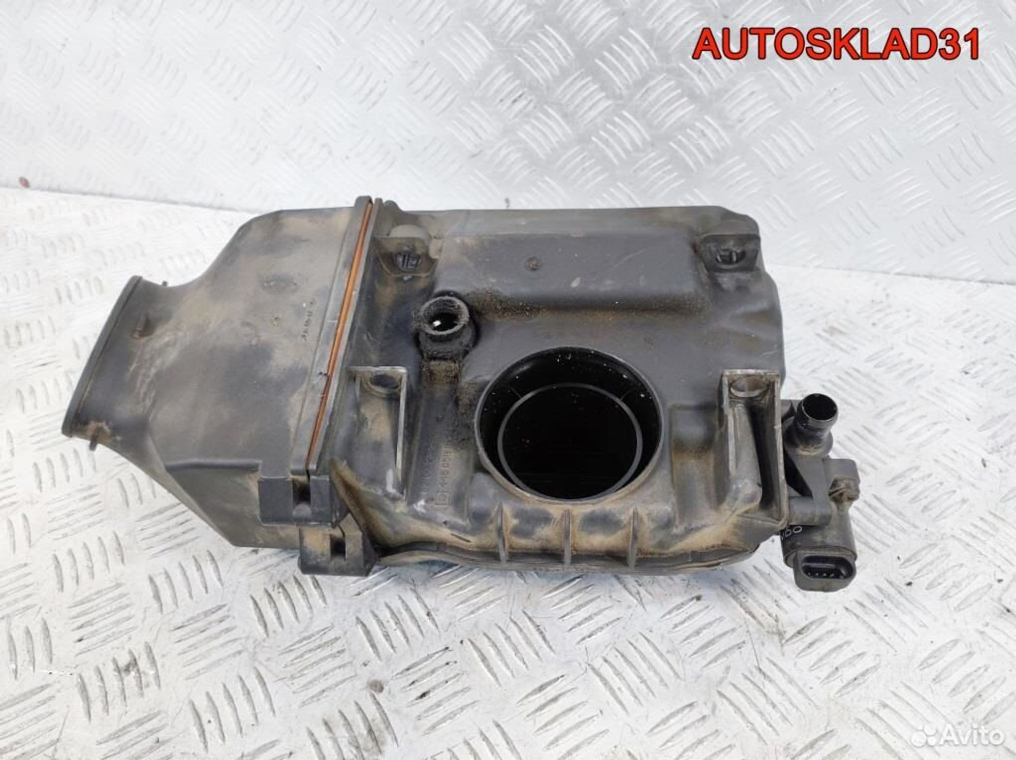 Корпус воздушного фильтра Renault Logan 820023599, 1300 рублей, Дубовое