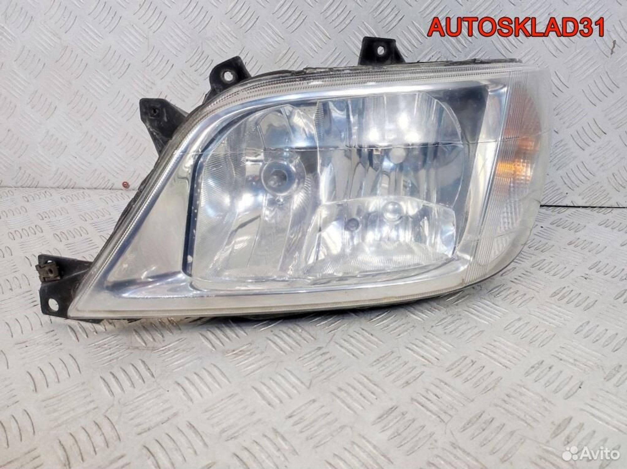 Фара левая Mercedes Benz Sprinter 909 A9018202461, 4900 рублей, Дубовое