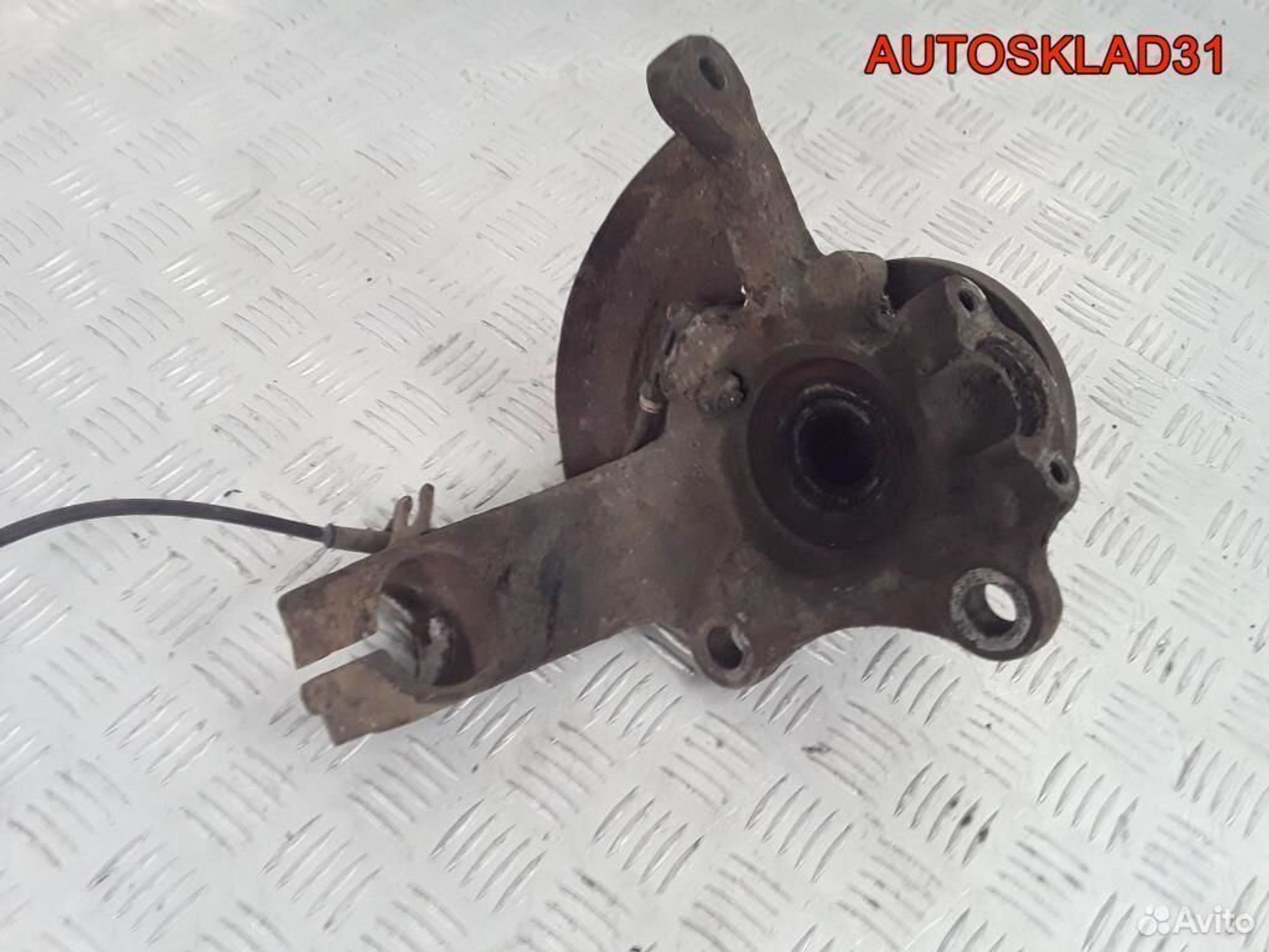 Кулак поворотный перед. правый Sharan 7M0407256G, 2900 рублей, Дубовое