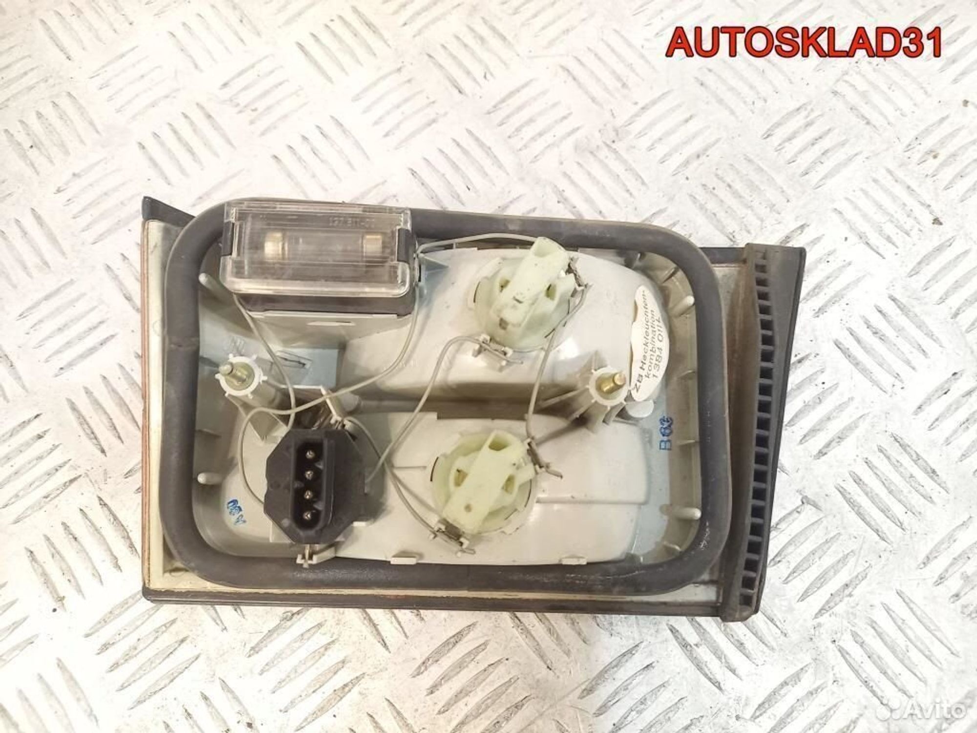 Фонарь задний внутренний левый BMW Е34 1384011, 1200 рублей, Дубовое