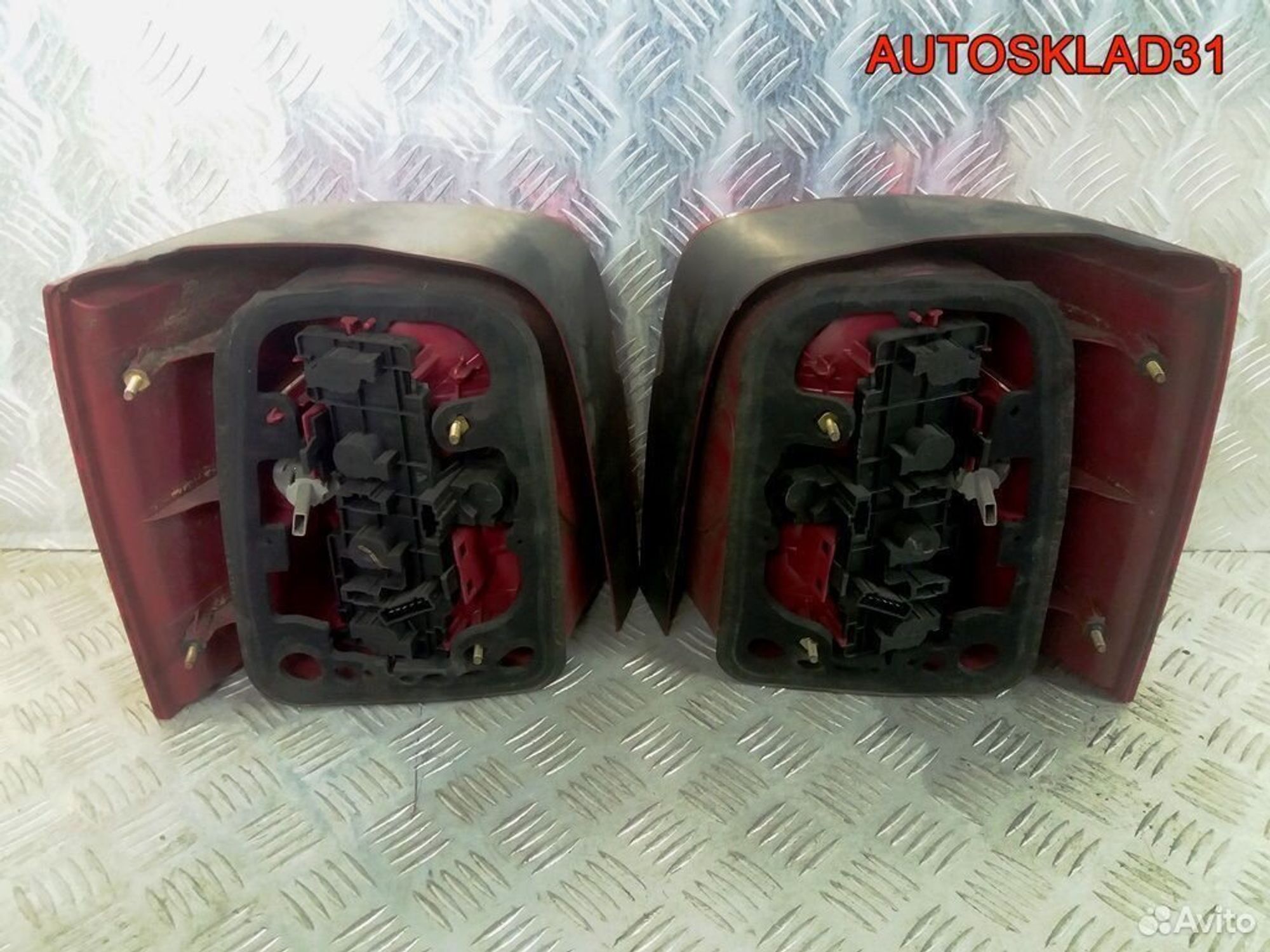 Фонарь задний левый правый VW Passat B5+ Универсал, 4500 рублей, Дубовое