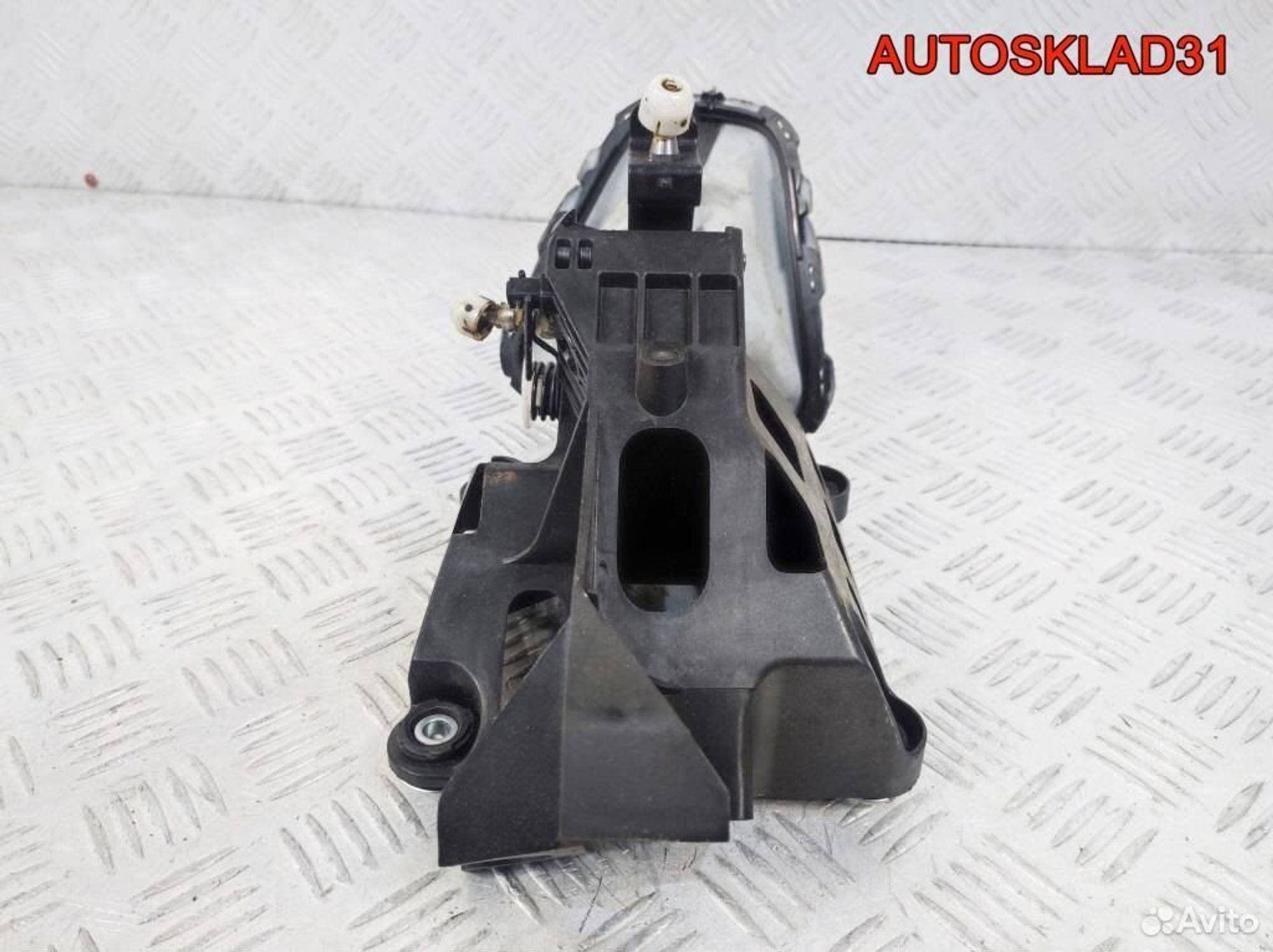 Кулиса МКПП Toyota Auris E15 3353002200, 2100 рублей, Дубовое