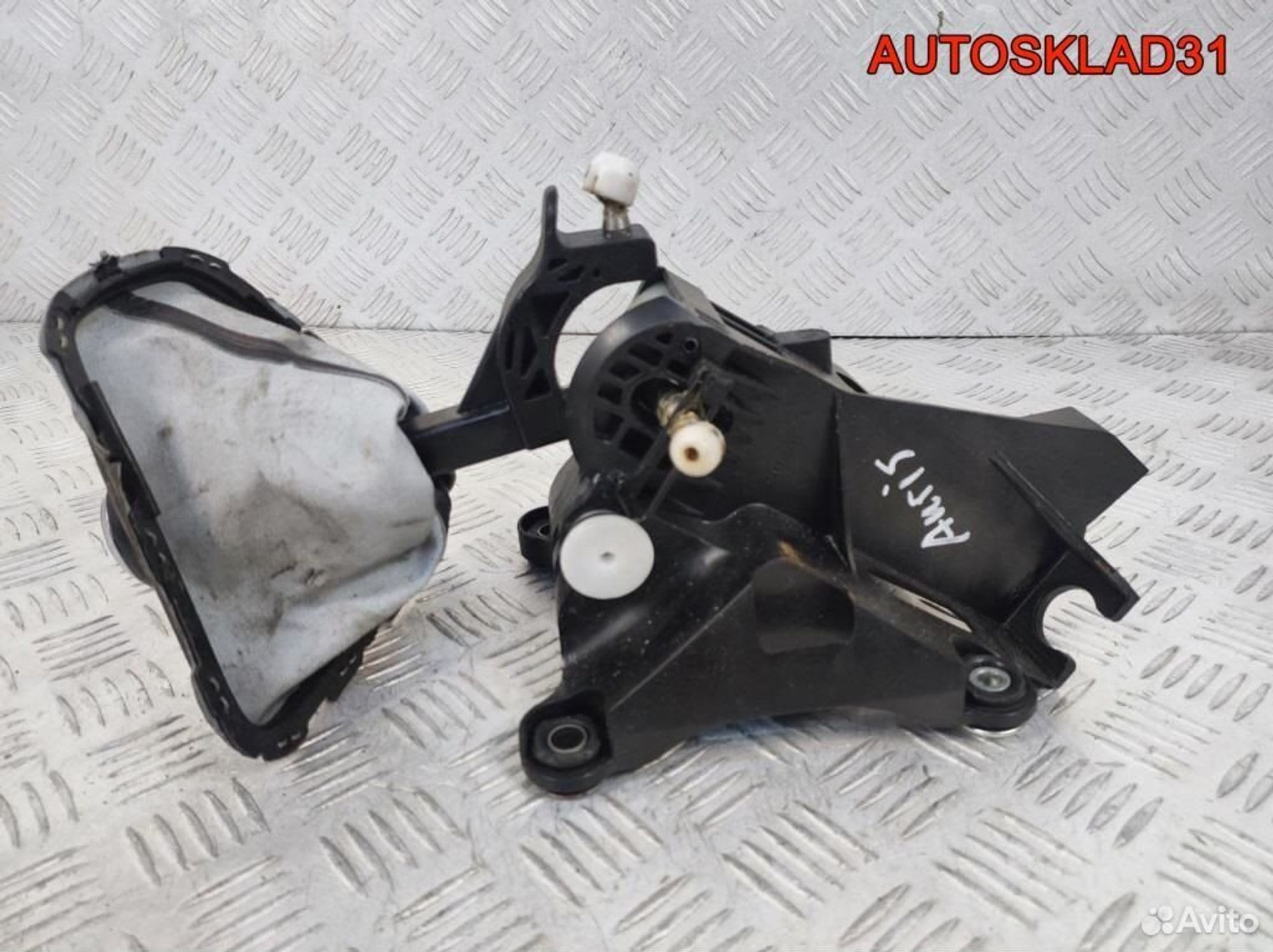 Кулиса МКПП Toyota Auris E15 3353002200, 2100 рублей, Дубовое
