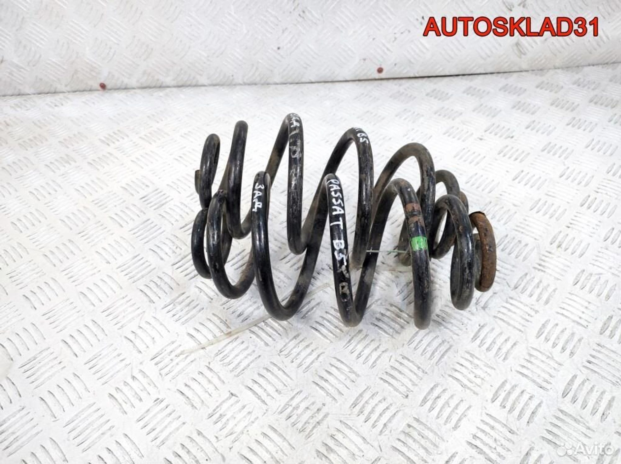 Пружина задняя Volkswagen Passat B5 3B0511115P, 900 рублей, Дубовое