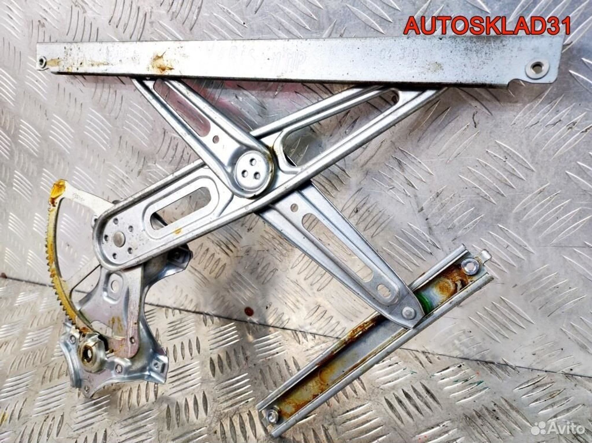 Стеклоподъемник передний правый Toyota Yaris, 2100 рублей, Дубовое