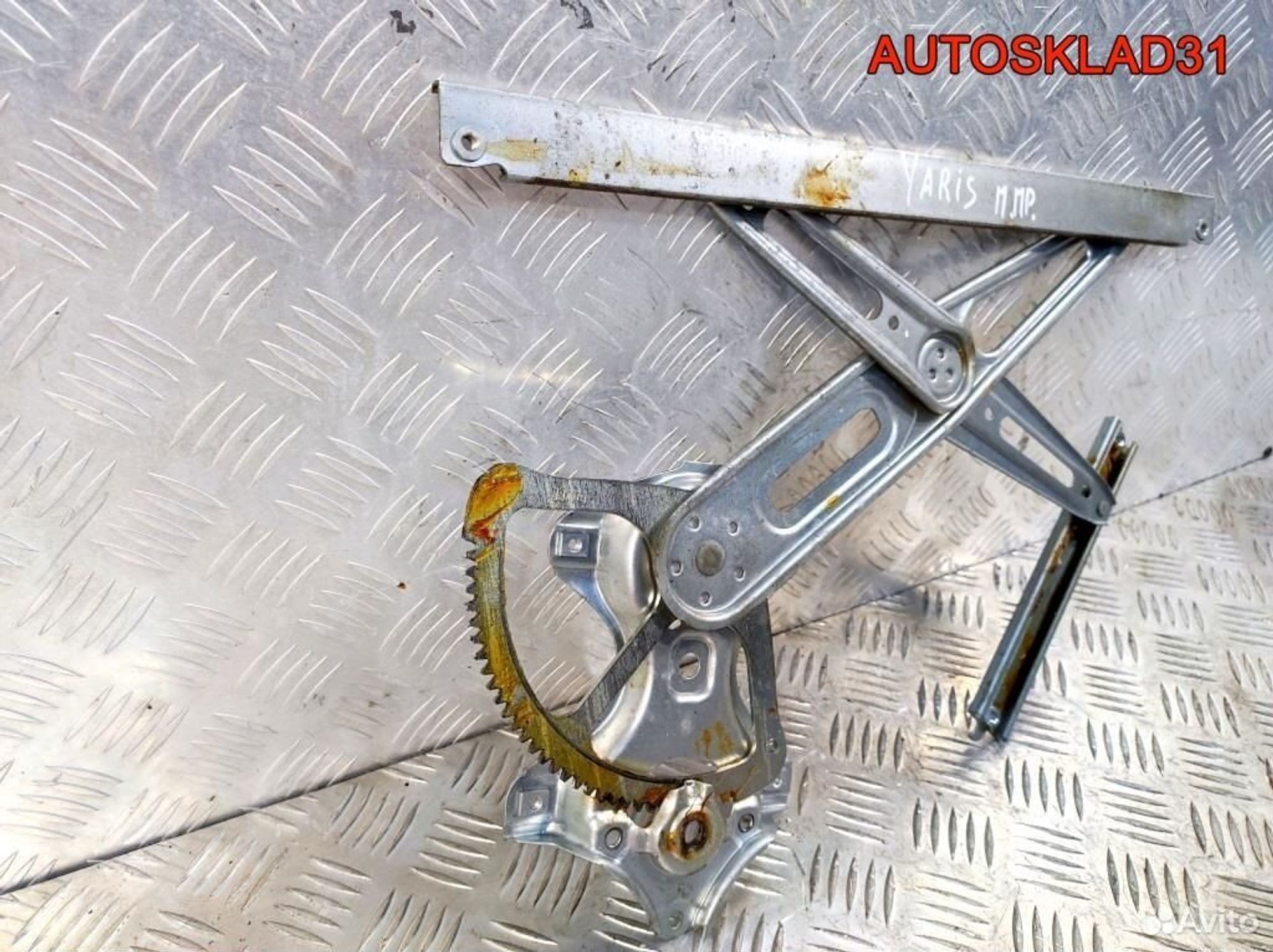 Стеклоподъемник передний правый Toyota Yaris, 2100 рублей, Дубовое