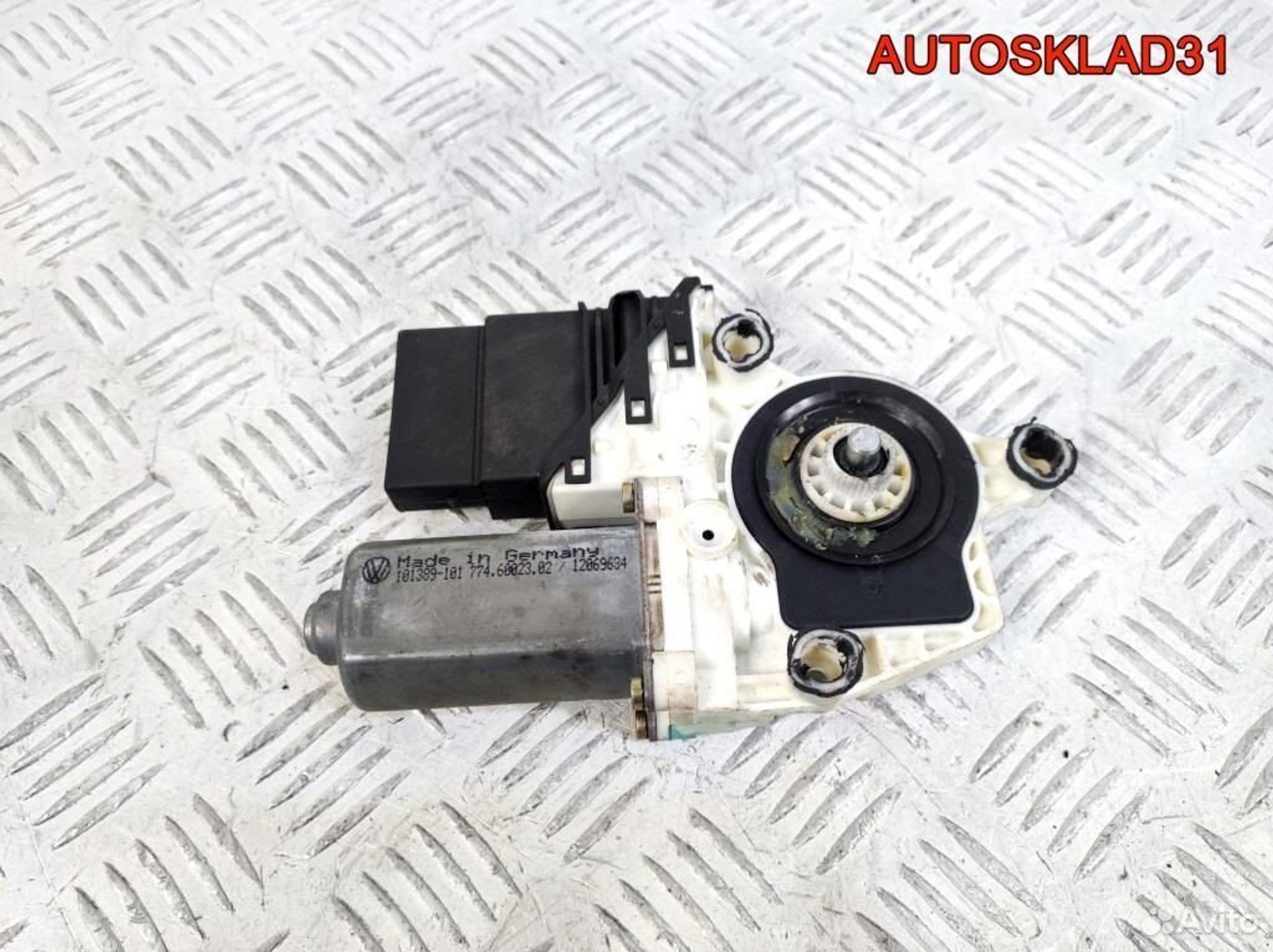 Моторчик стеклоподъемника задний левый VW Golf 4 1J4959811C, 800 рублей, Дубовое