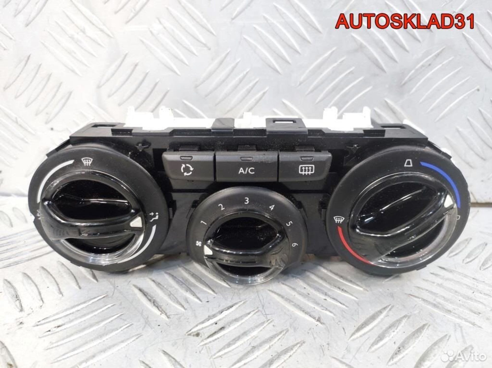 Блок управления климата Peugeot 208 96722483ZD, 3200 рублей, Дубовое