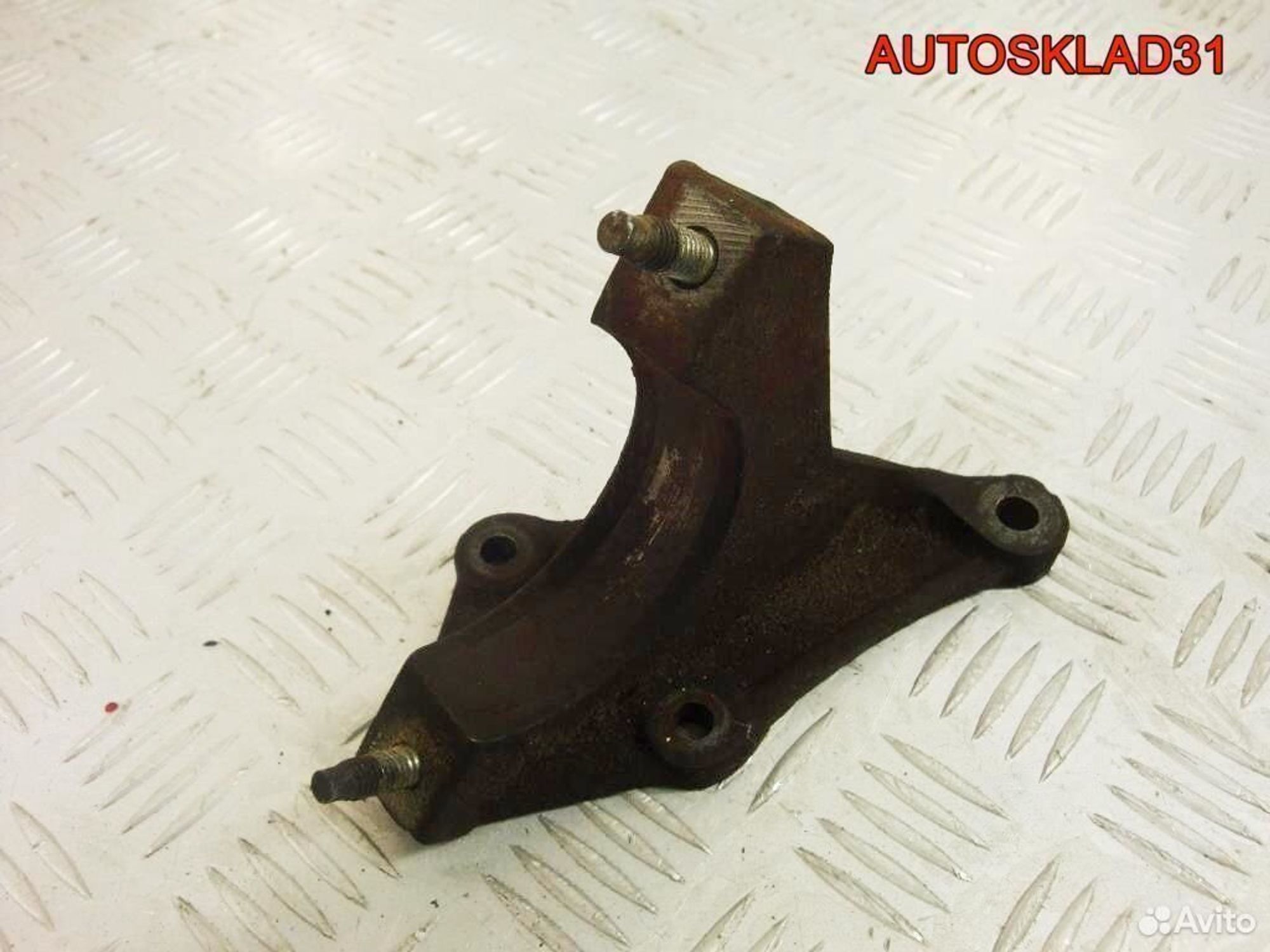 Кронштейн промежуточного вала Ford Focus 2, 1100 рублей, Дубовое