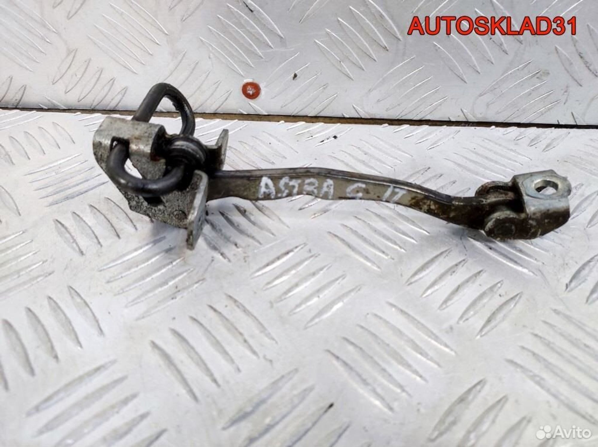 Ограничитель двери передней Opel Astra G 24434085, 1100 рублей, Дубовое