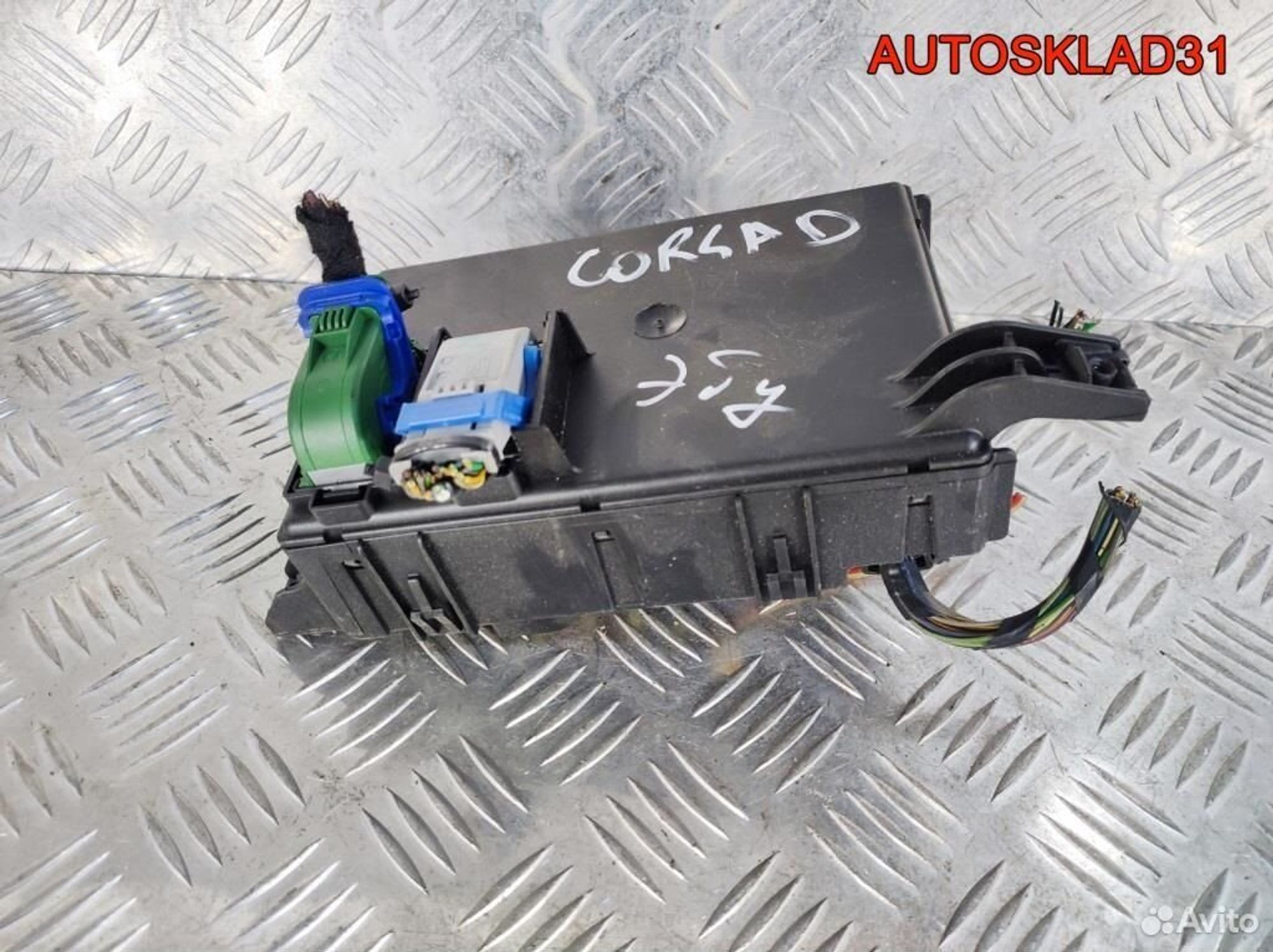 Блок предохранителей салона Opel Corsa D 13321078, 2100 рублей, Дубовое