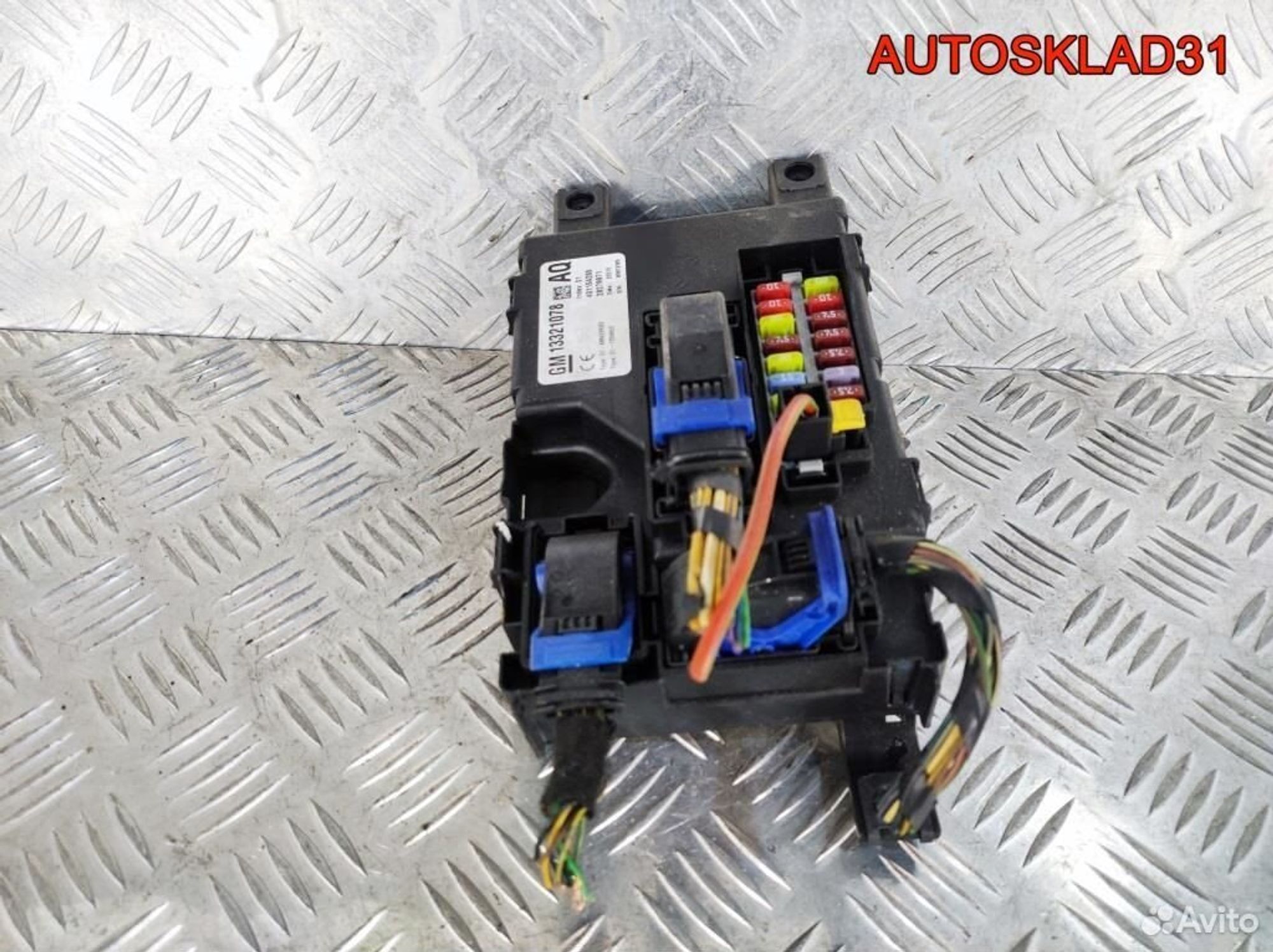 Блок предохранителей салона Opel Corsa D 13321078, 2100 рублей, Дубовое