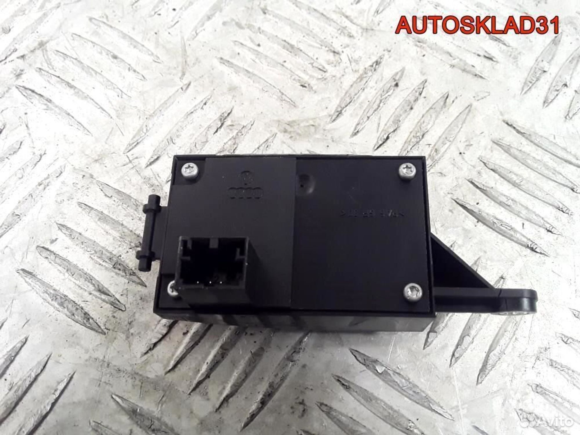 Кнопка регулировки рулев. колонки Touare 3D0953551, 1200 рублей, Дубовое