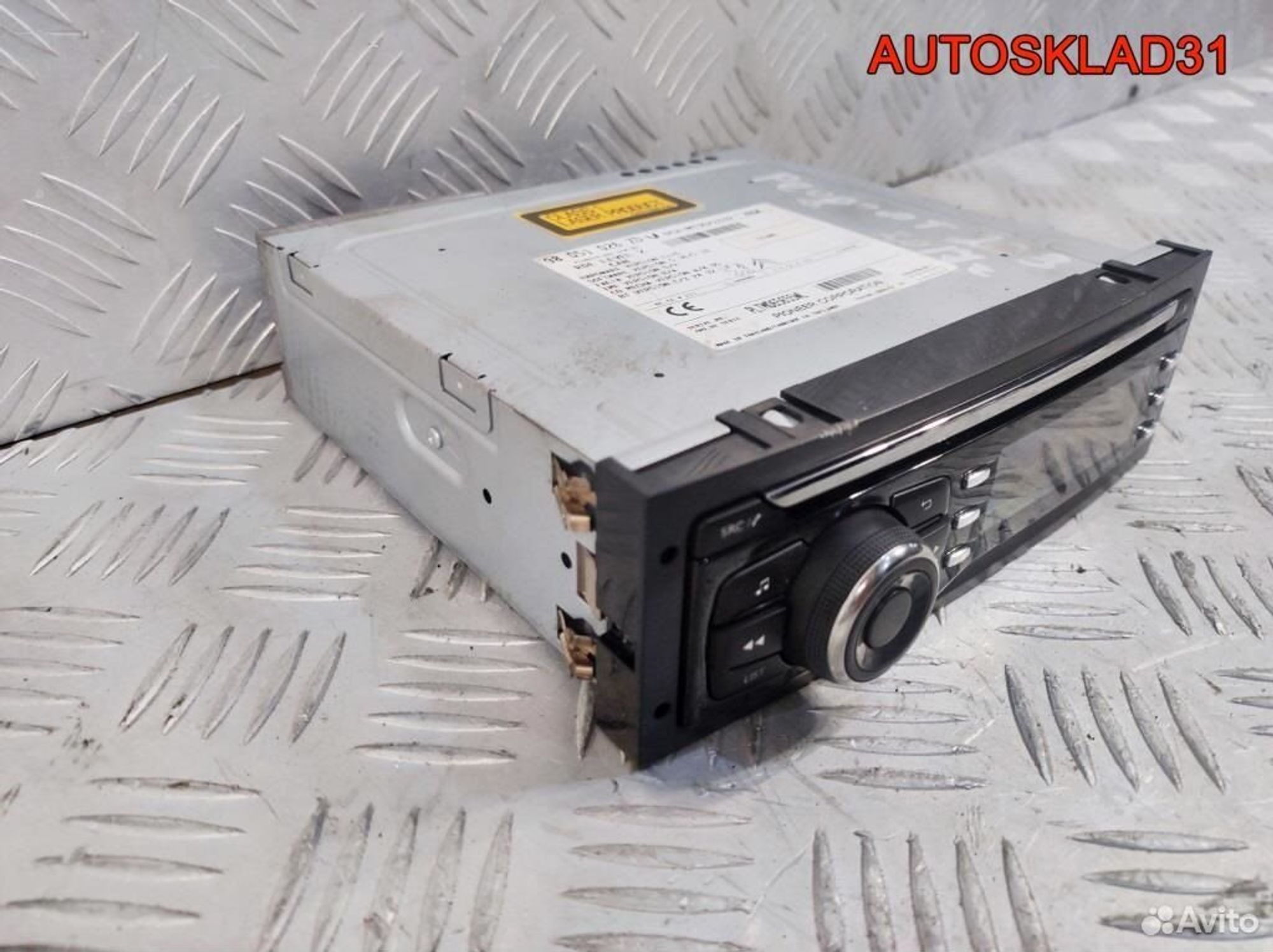 Магнитола Peugeot 208 98051026ZD, 5200 рублей, Дубовое