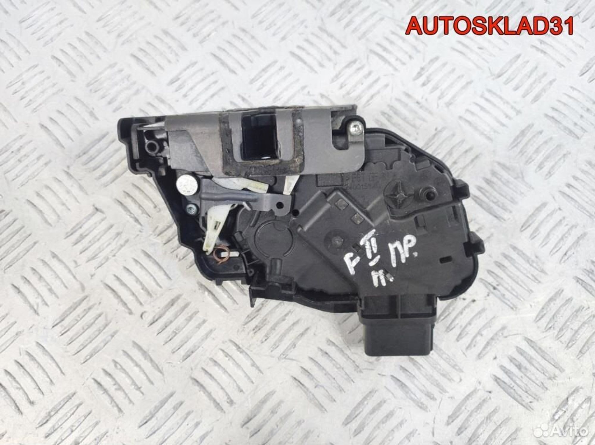 Замок двери передней правой Ford Focus 2 4894643, 2300 рублей, Дубовое