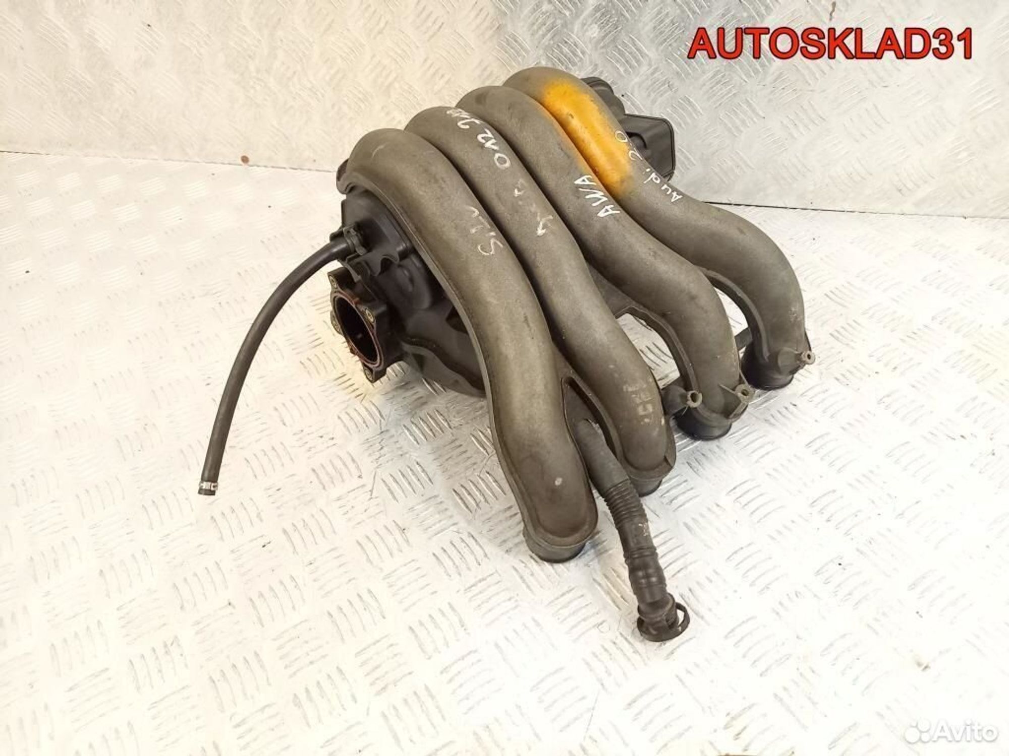 Коллектор впускной Audi A4 B6 2.0 AWA 06D133210D, 1700 рублей, Дубовое