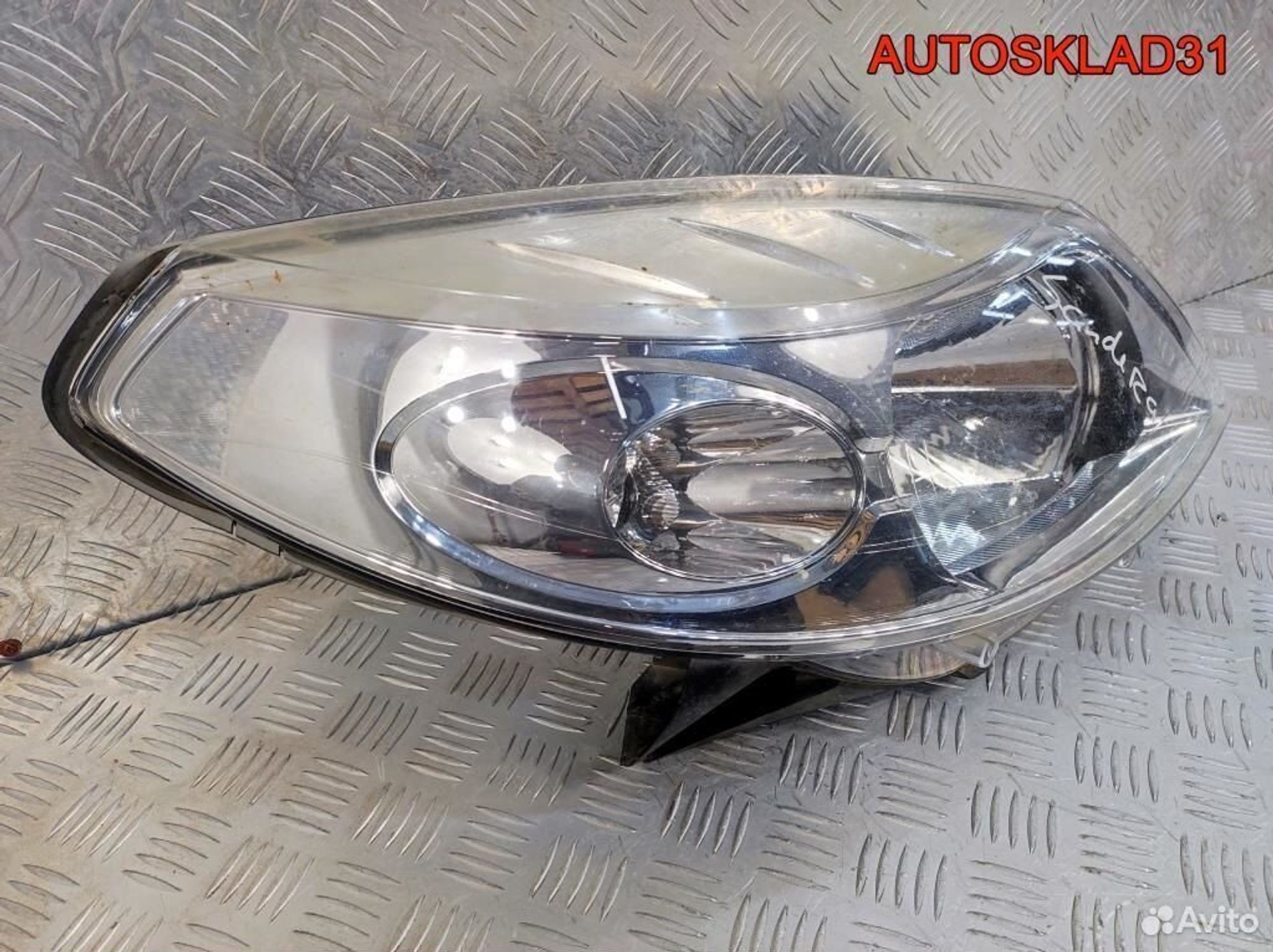 Фара правая Renault Sandero 8200733877, 4500 рублей, Дубовое
