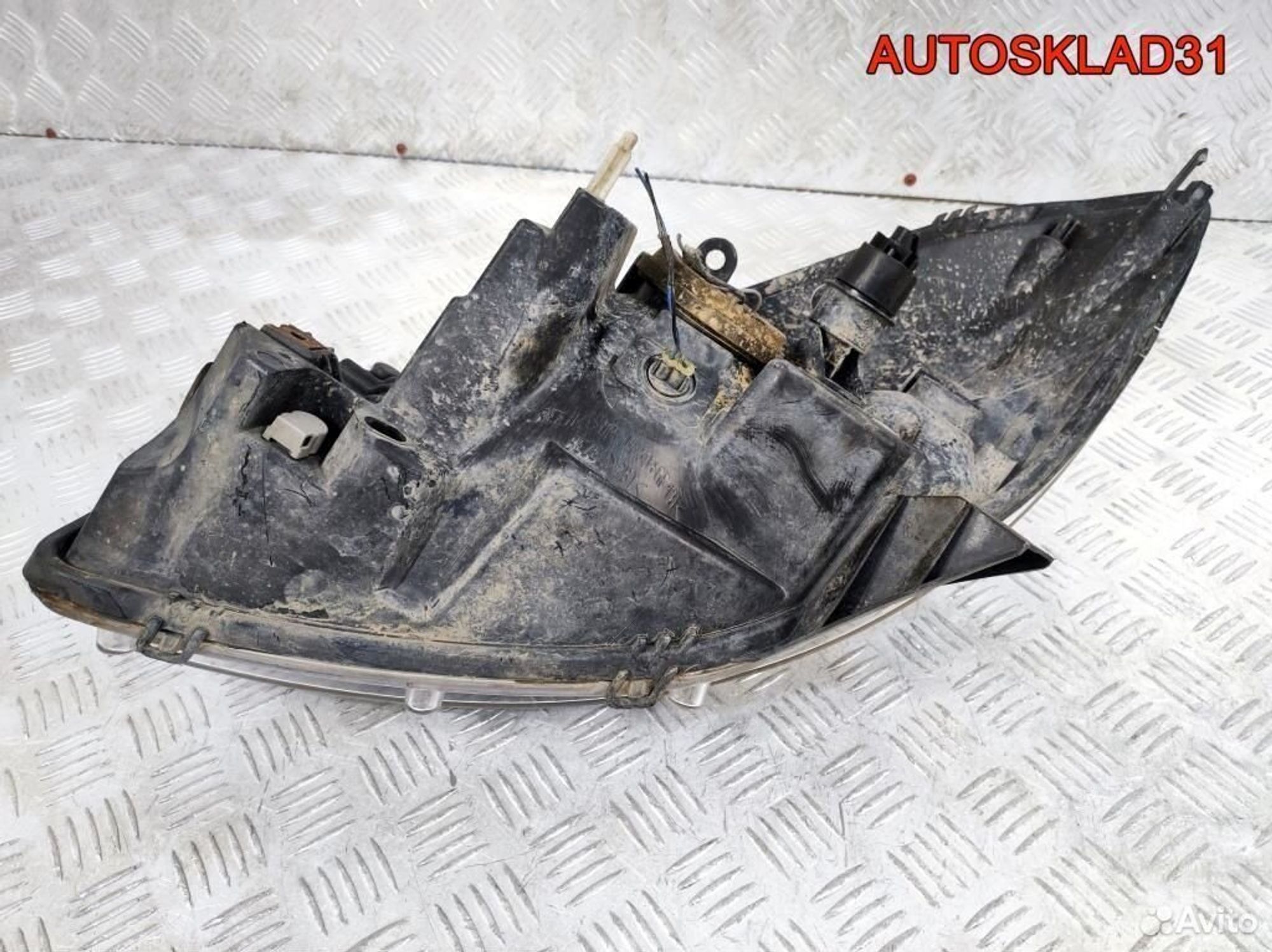 Фара правая Renault Sandero 8200733877, 4500 рублей, Дубовое