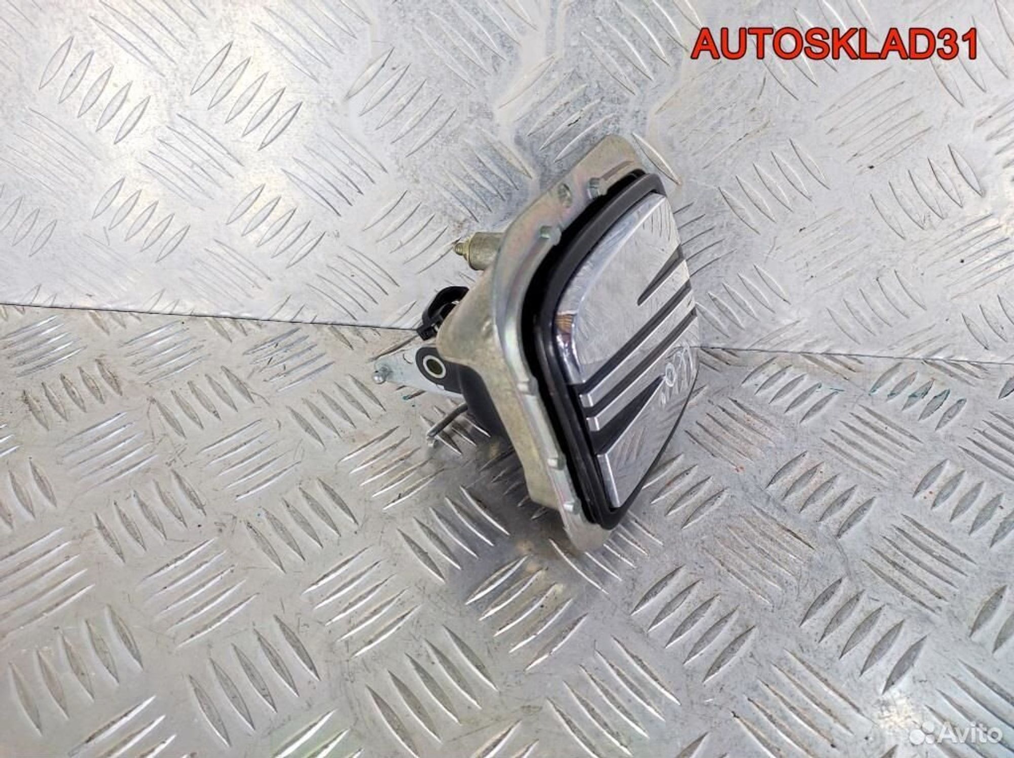 Ручка открывания багажника Seat Leon 1M 1M6827565J, 1700 рублей, Дубовое
