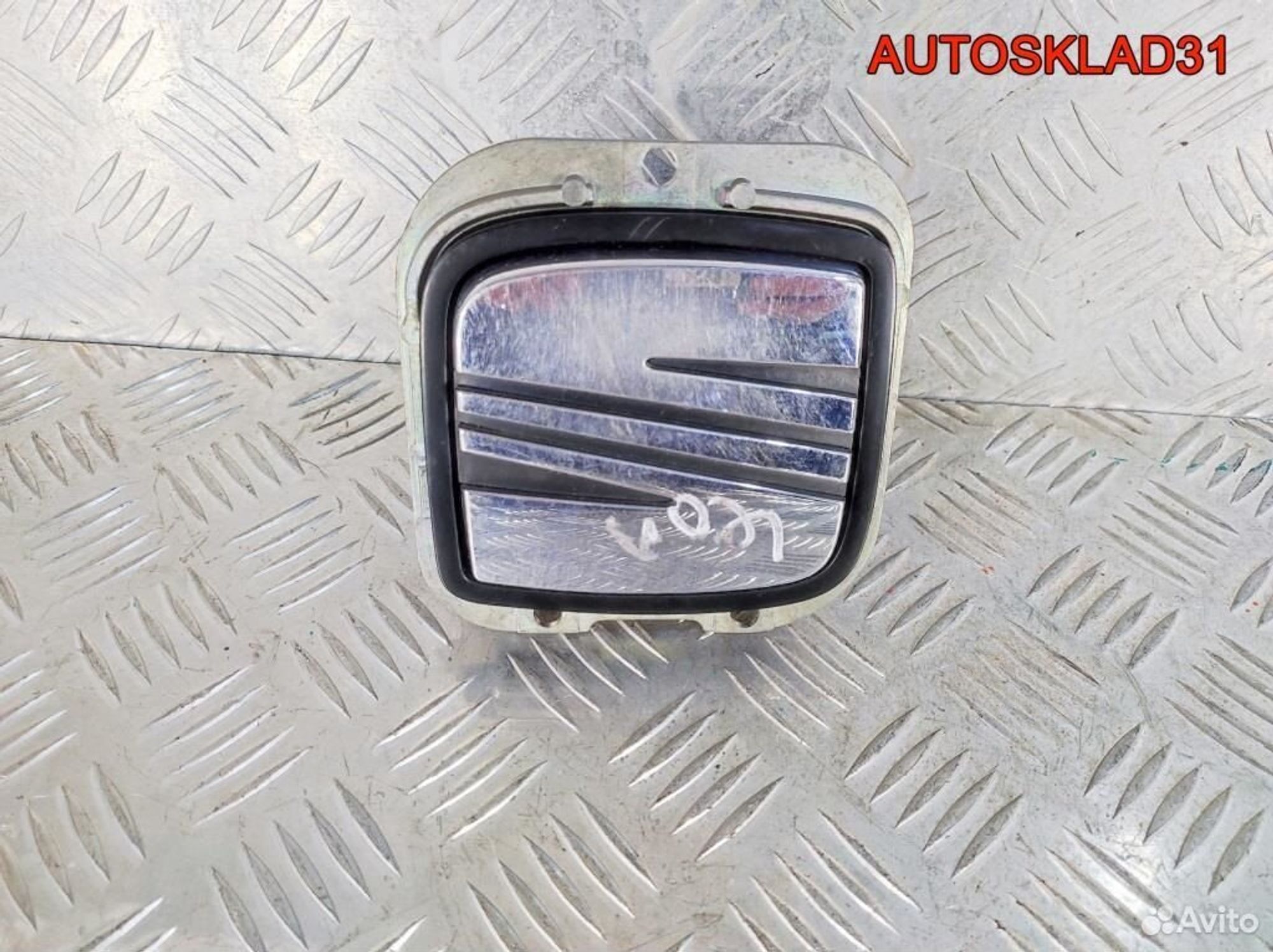 Ручка открывания багажника Seat Leon 1M 1M6827565J, 1700 рублей, Дубовое