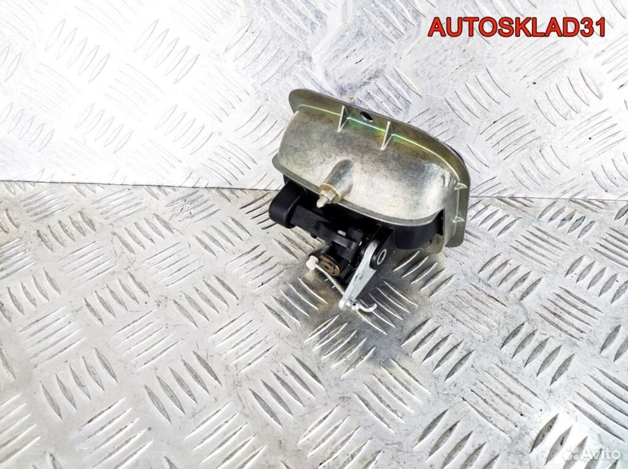 Ручка открывания багажника Seat Leon 1M 1M6827565J, 1700 рублей, Дубовое