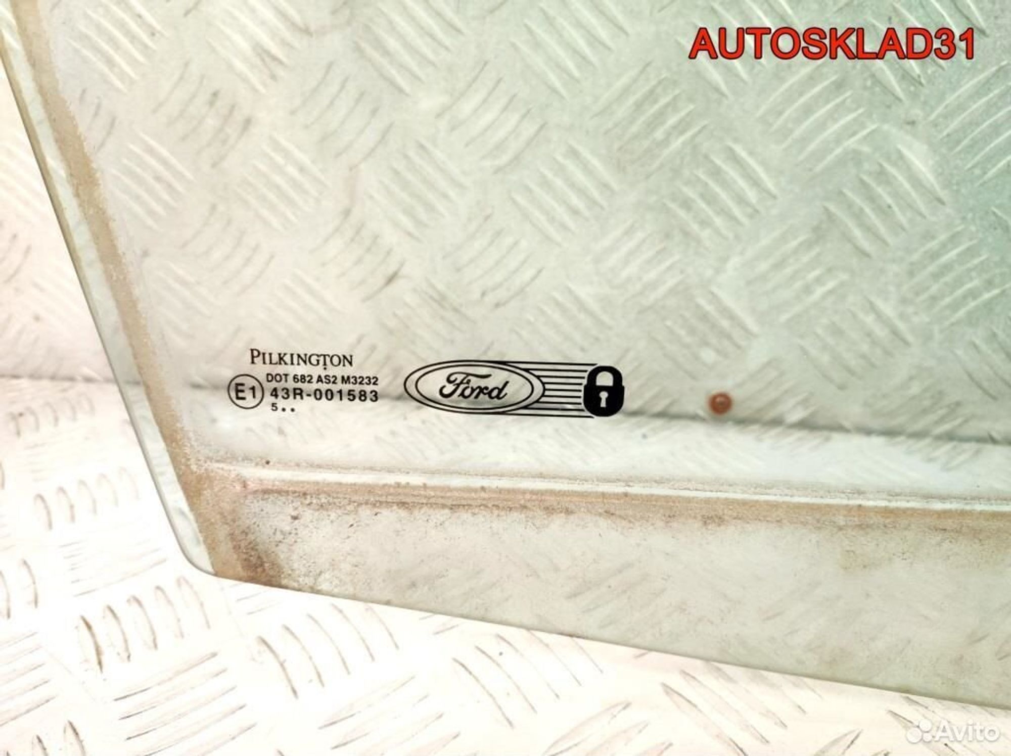 Стекло двери передней правой Ford Fusion 1336304, 1700 рублей, Дубовое