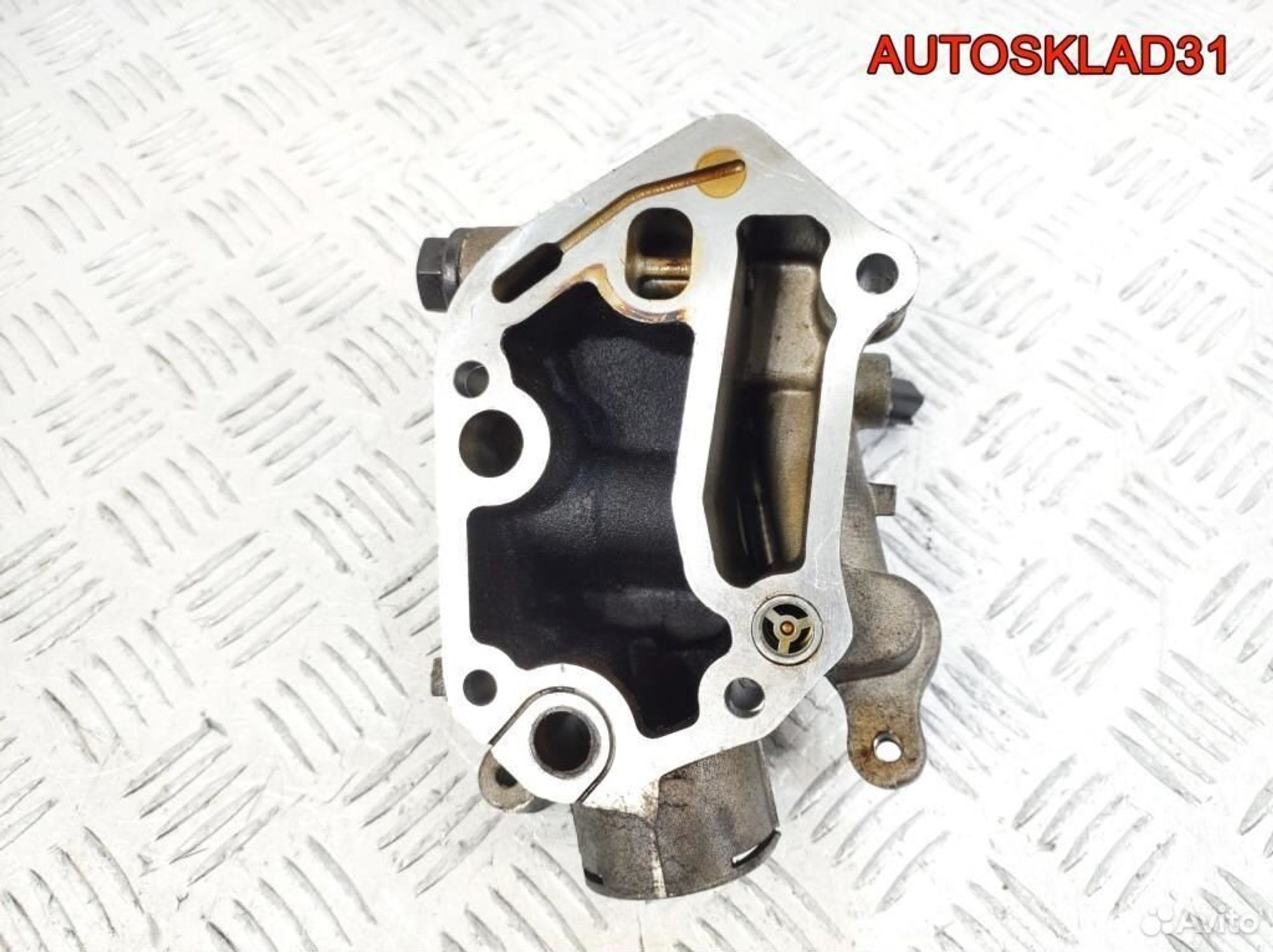 Кронштейн масляного фильтра Audi A4 B7 06B115417F, 1700 рублей, Дубовое